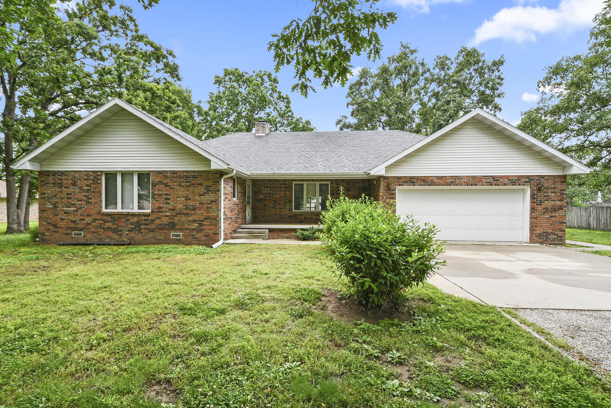 470 Forest Drive, Marshfield MO 65706