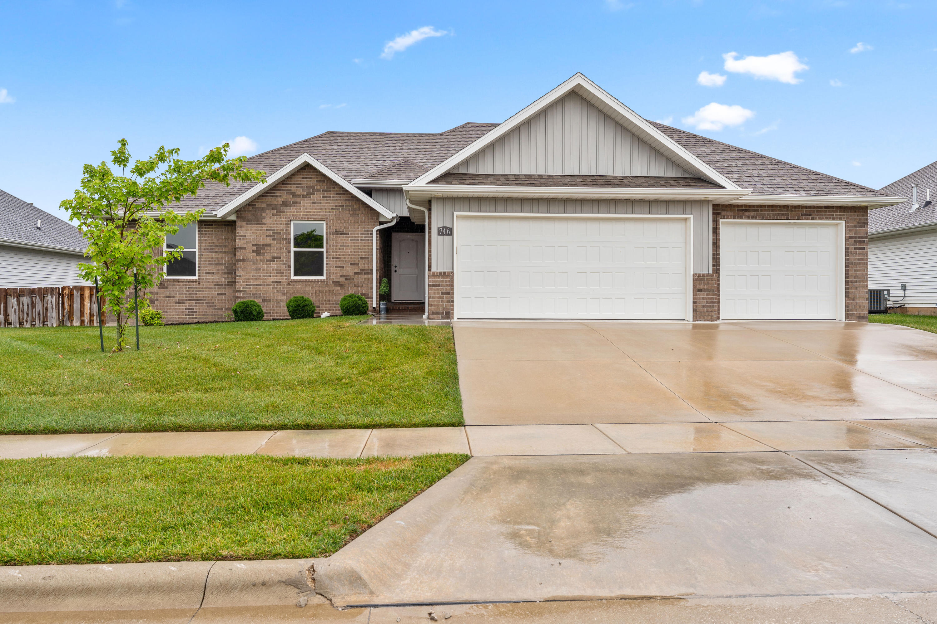 746 E Penzance Circle, Nixa MO 65714