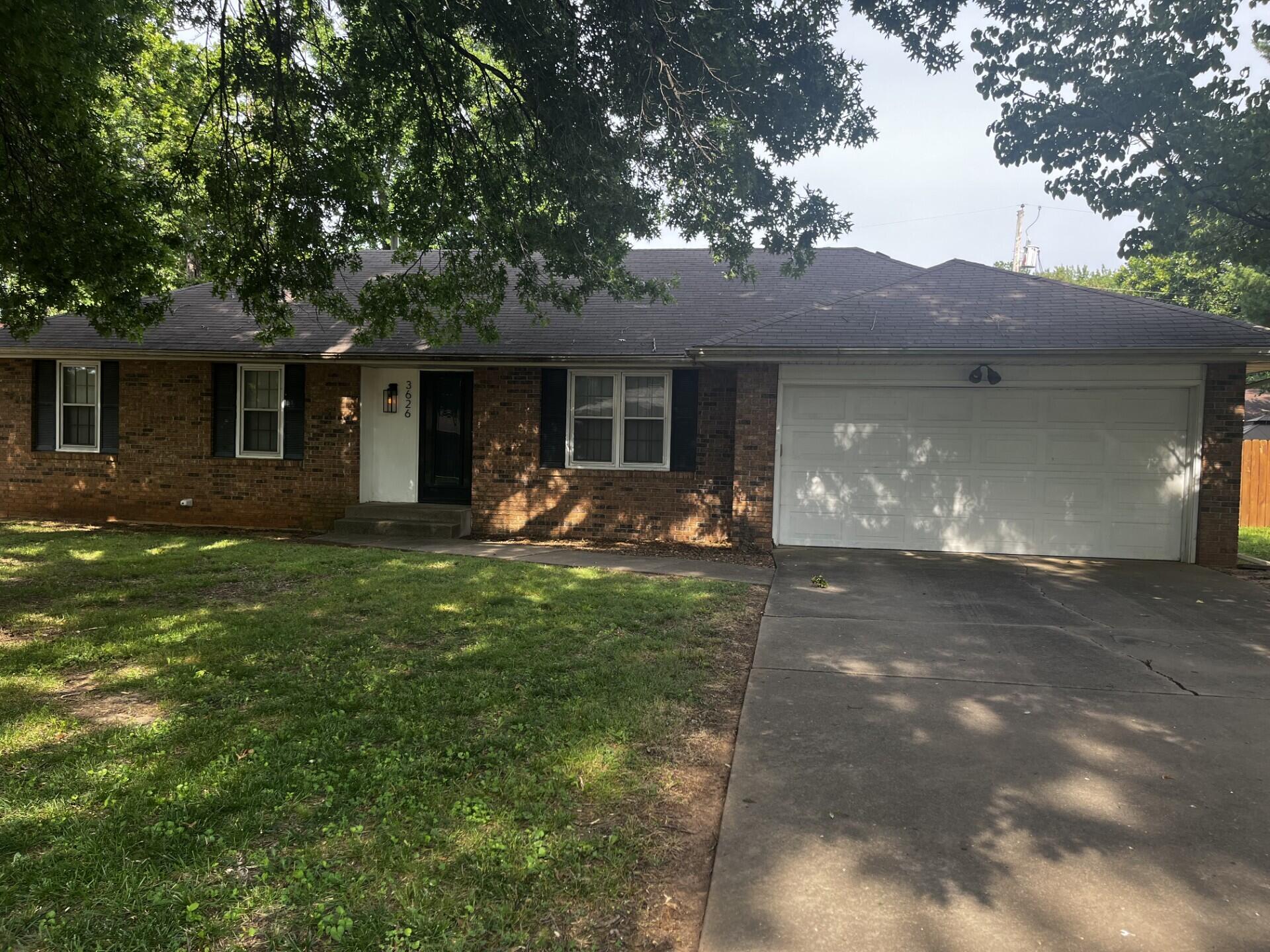 3626 S Westwood Avenue, Springfield MO 65804