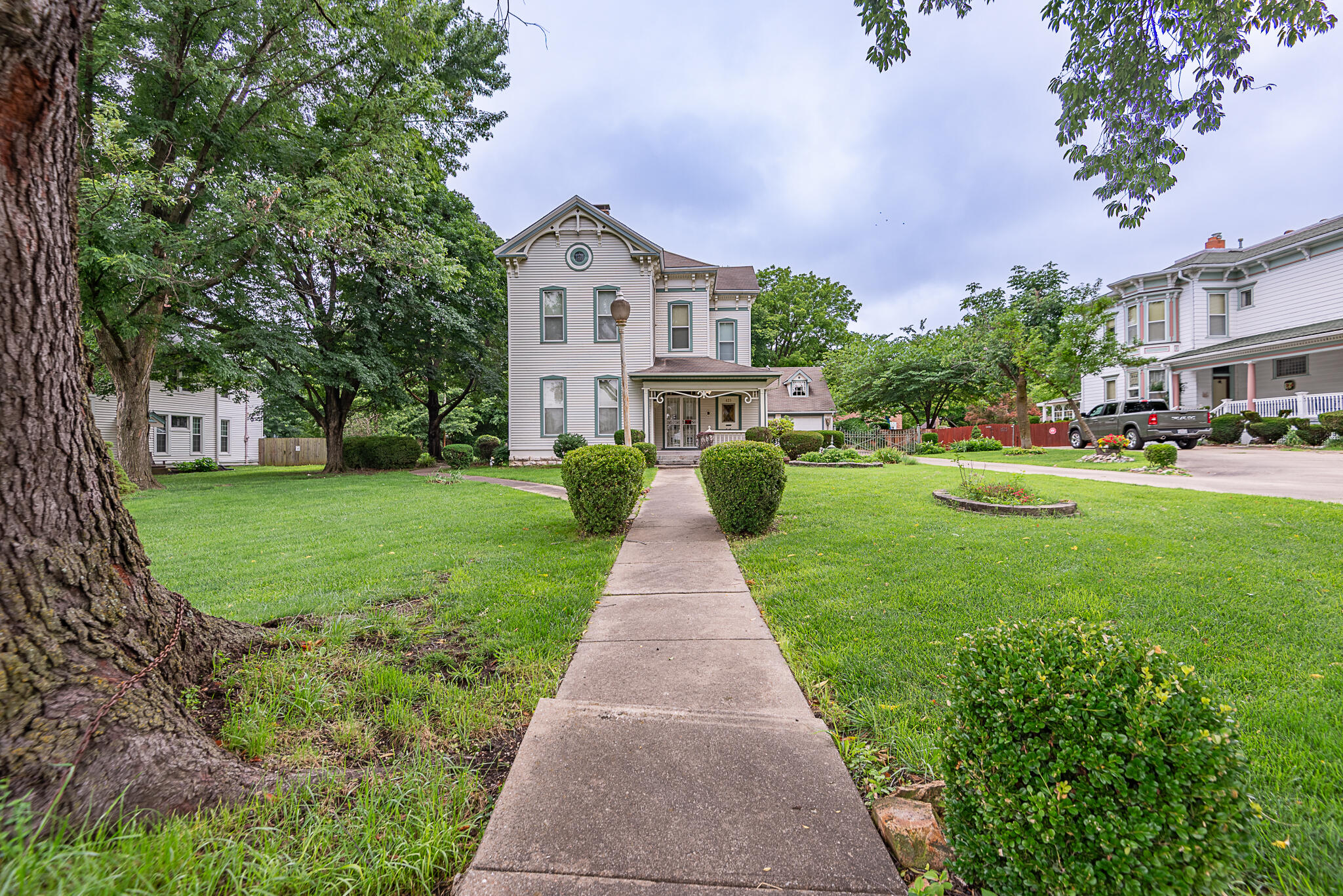 625 South Avenue, Springfield MO 65806