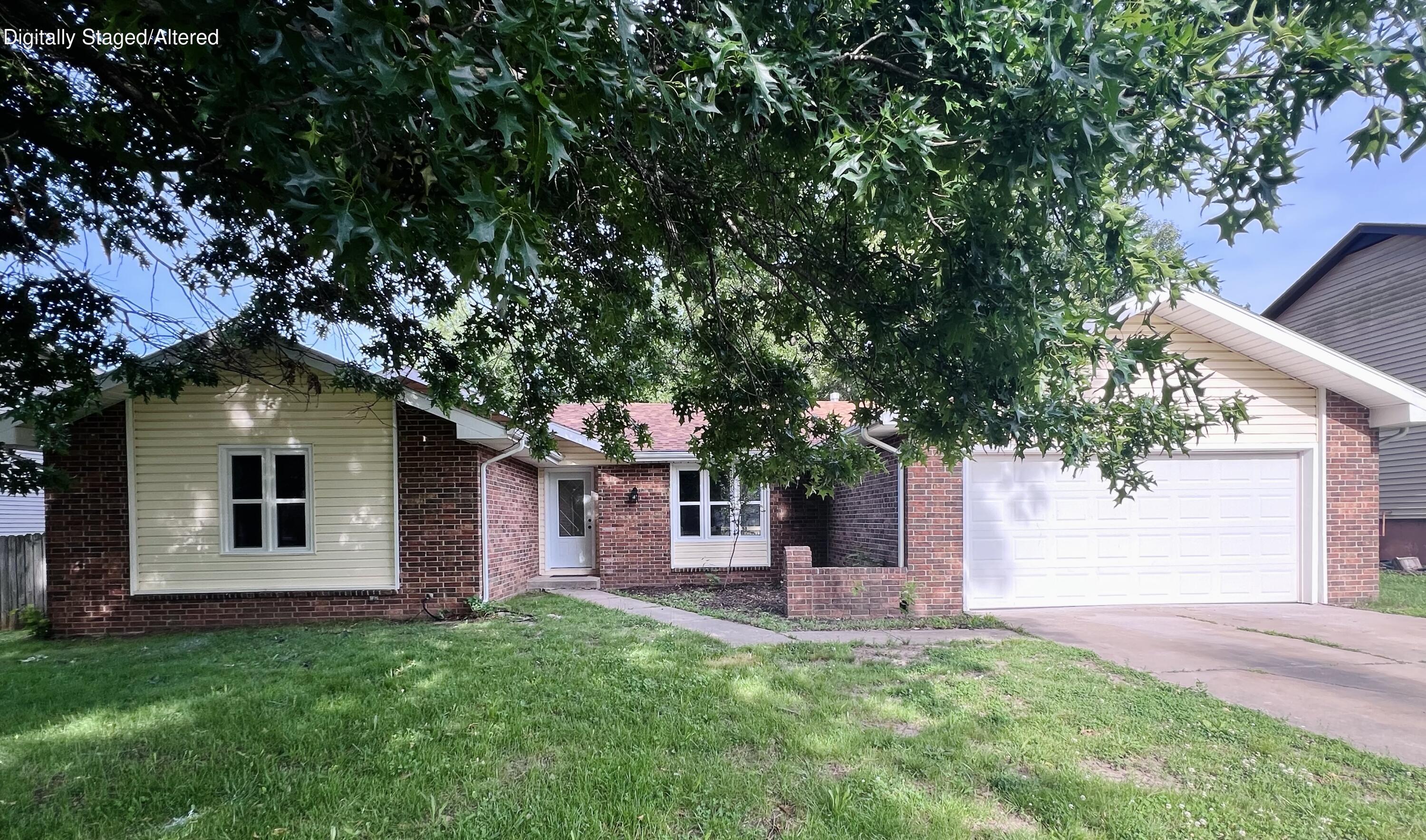 3852 S Hillcrest Avenue, Springfield MO 65807