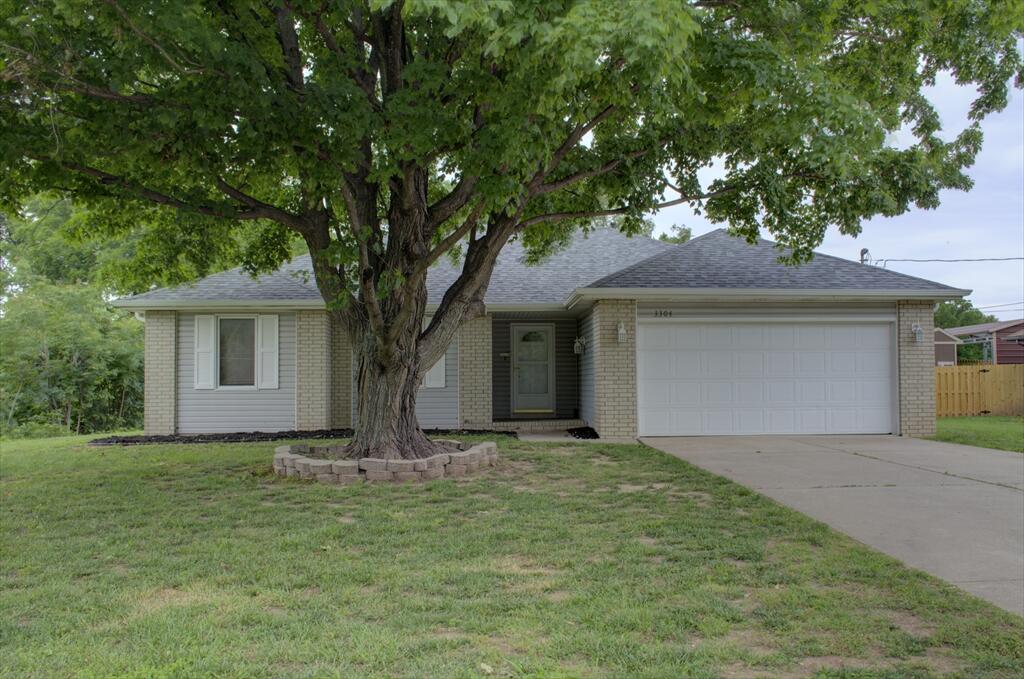 3304 N National Avenue, Springfield MO 65803