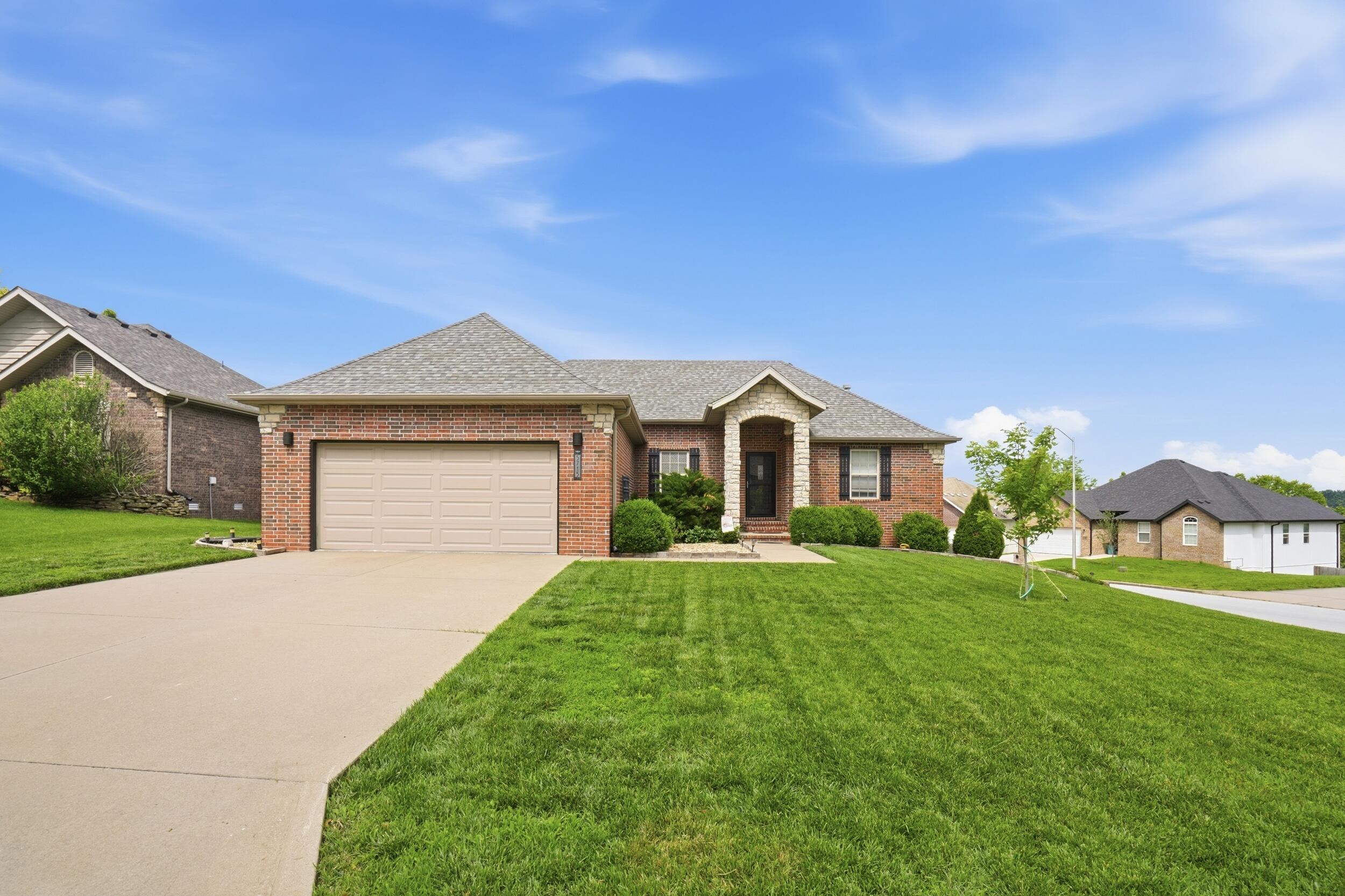 5713 S Lexington Avenue, Springfield MO 65810
