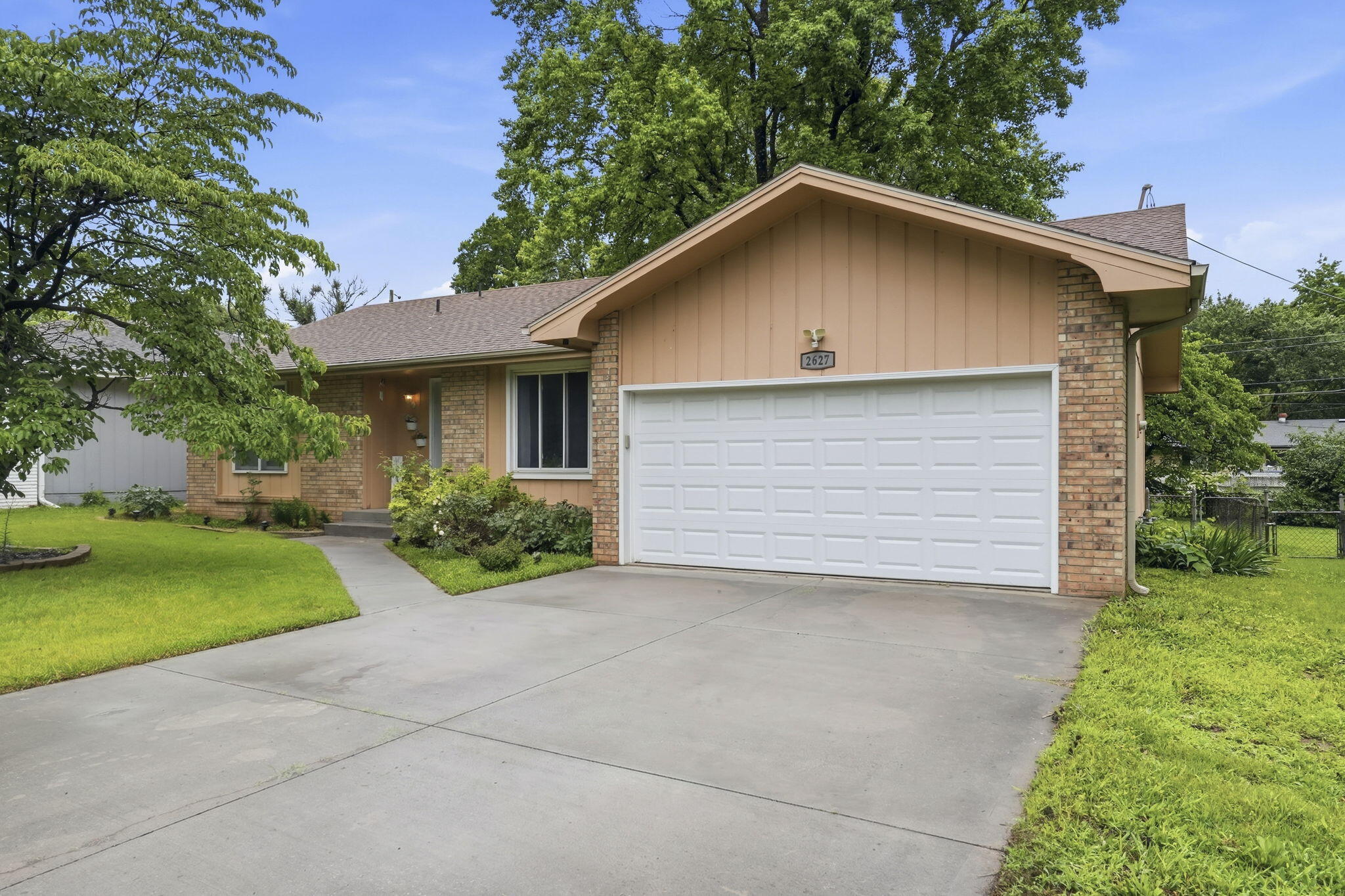 2627 S National Avenue, Springfield MO 65807
