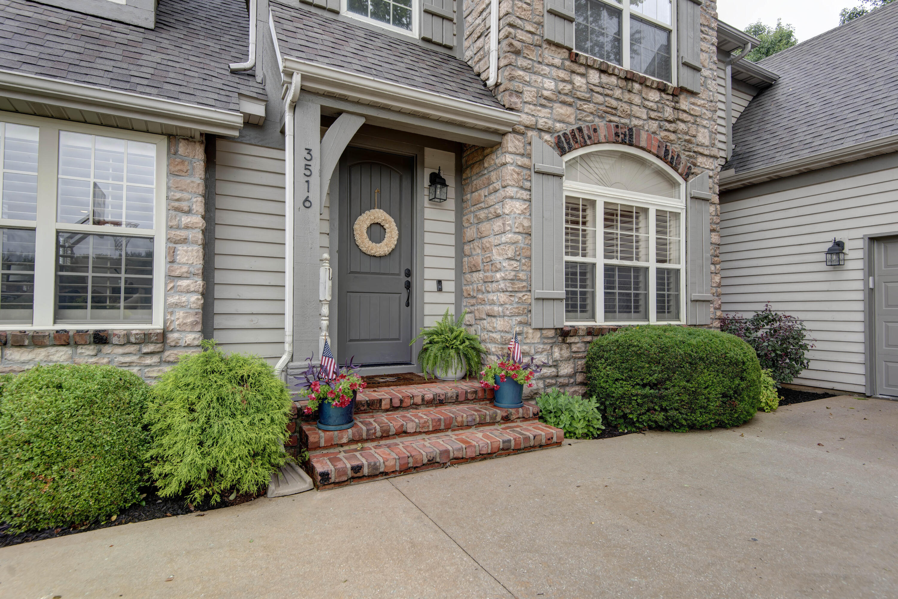 3516 N Wakefield Drive, Ozark MO 65721
