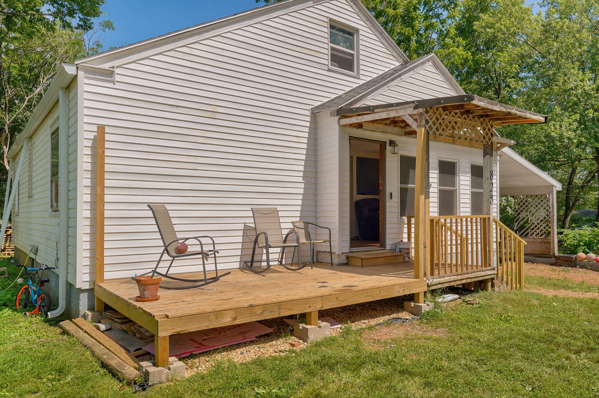 828 S Glenn Avenue, Springfield MO 65802