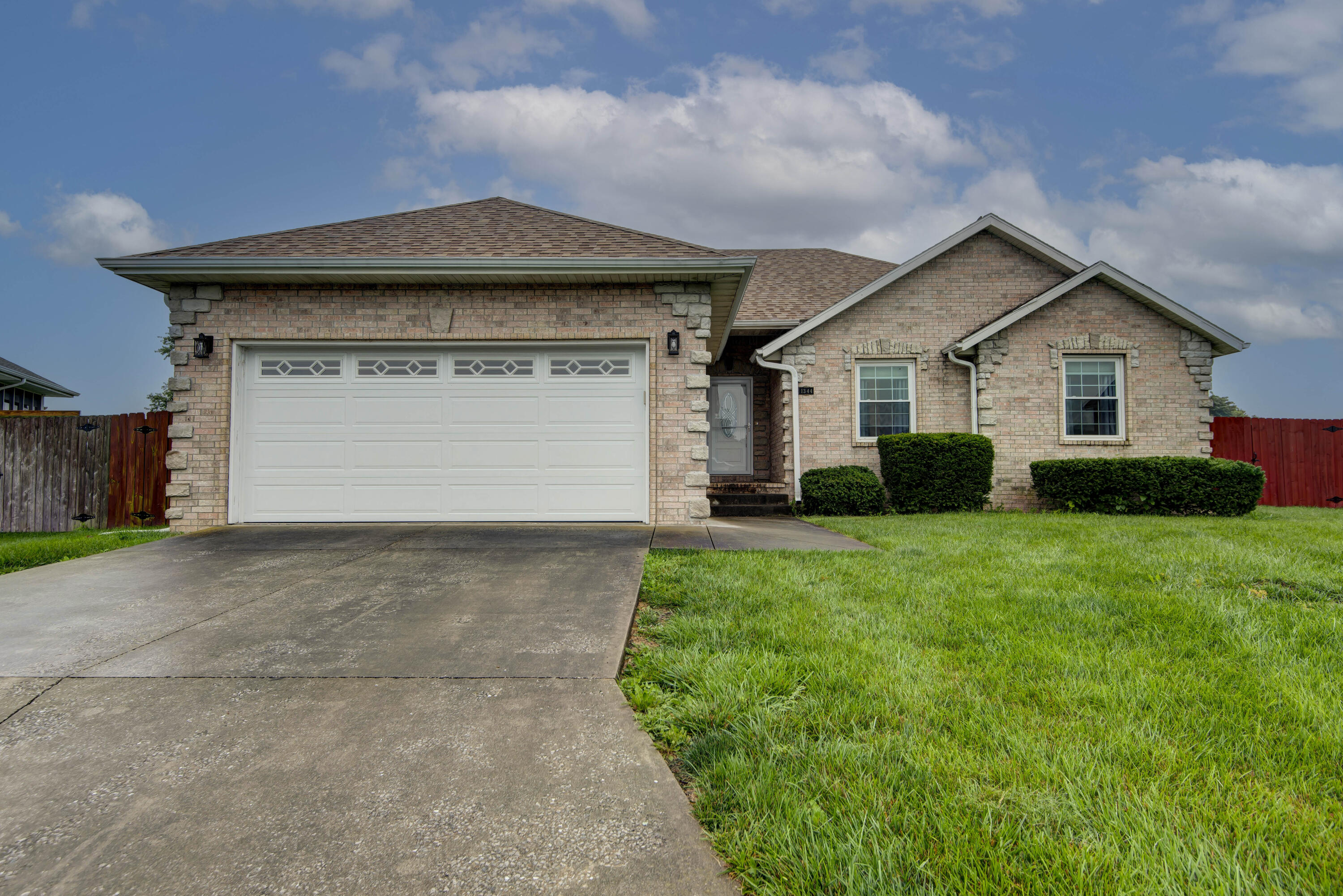 1344 W Norfolk Avenue, Nixa MO 65714