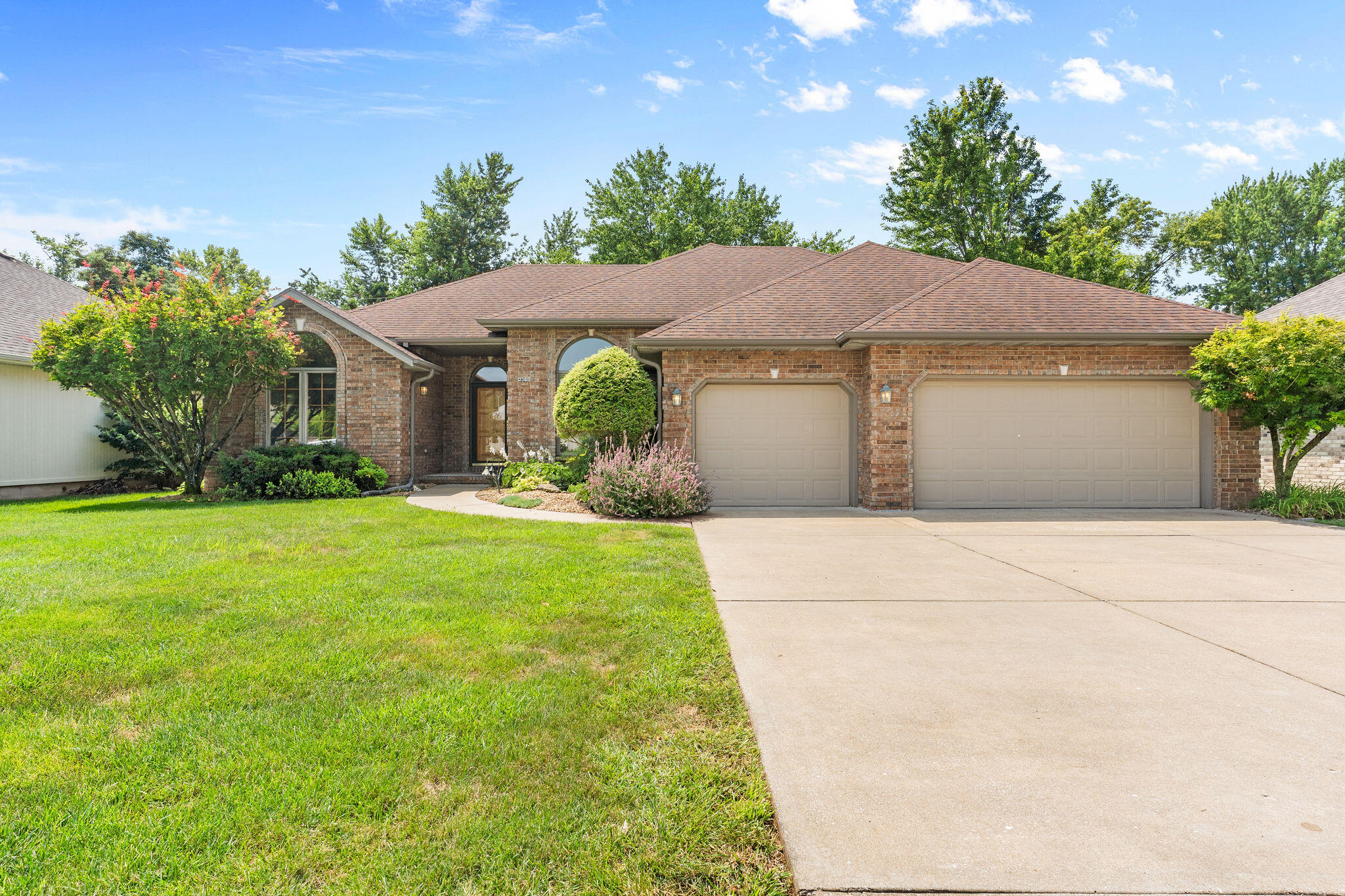 2380 W Allen Drive, Springfield MO 65810