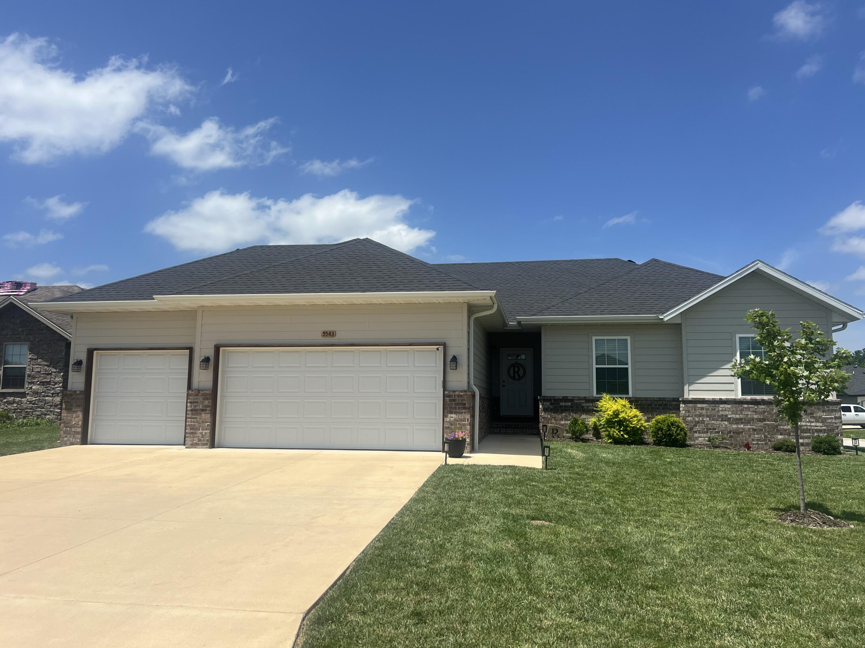 5543 W Mangrove Street, Springfield MO 65802