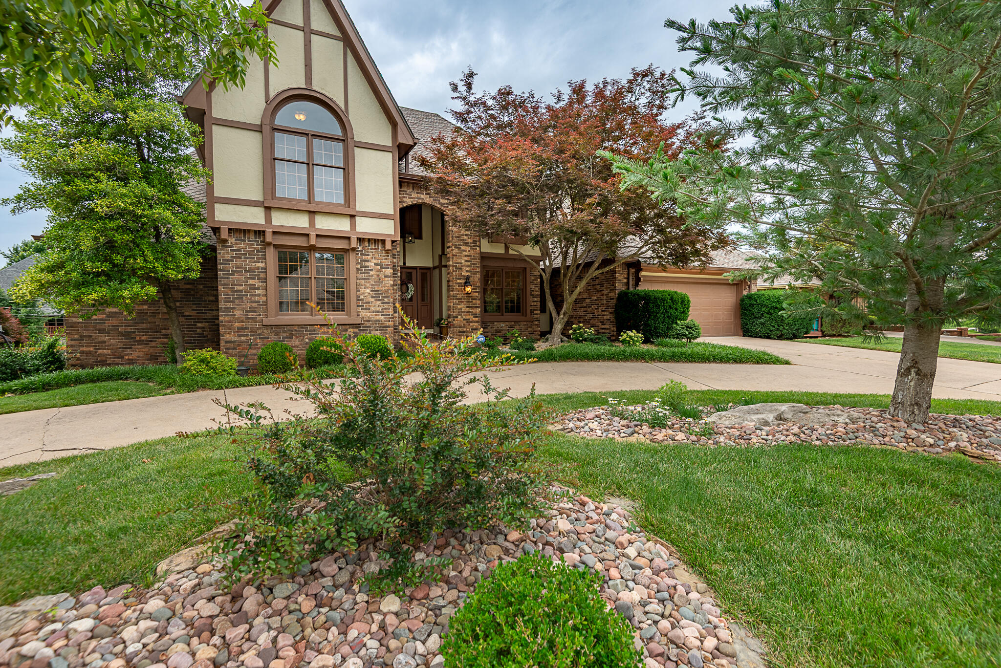 1921 E Nottingham Street, Springfield MO 65804