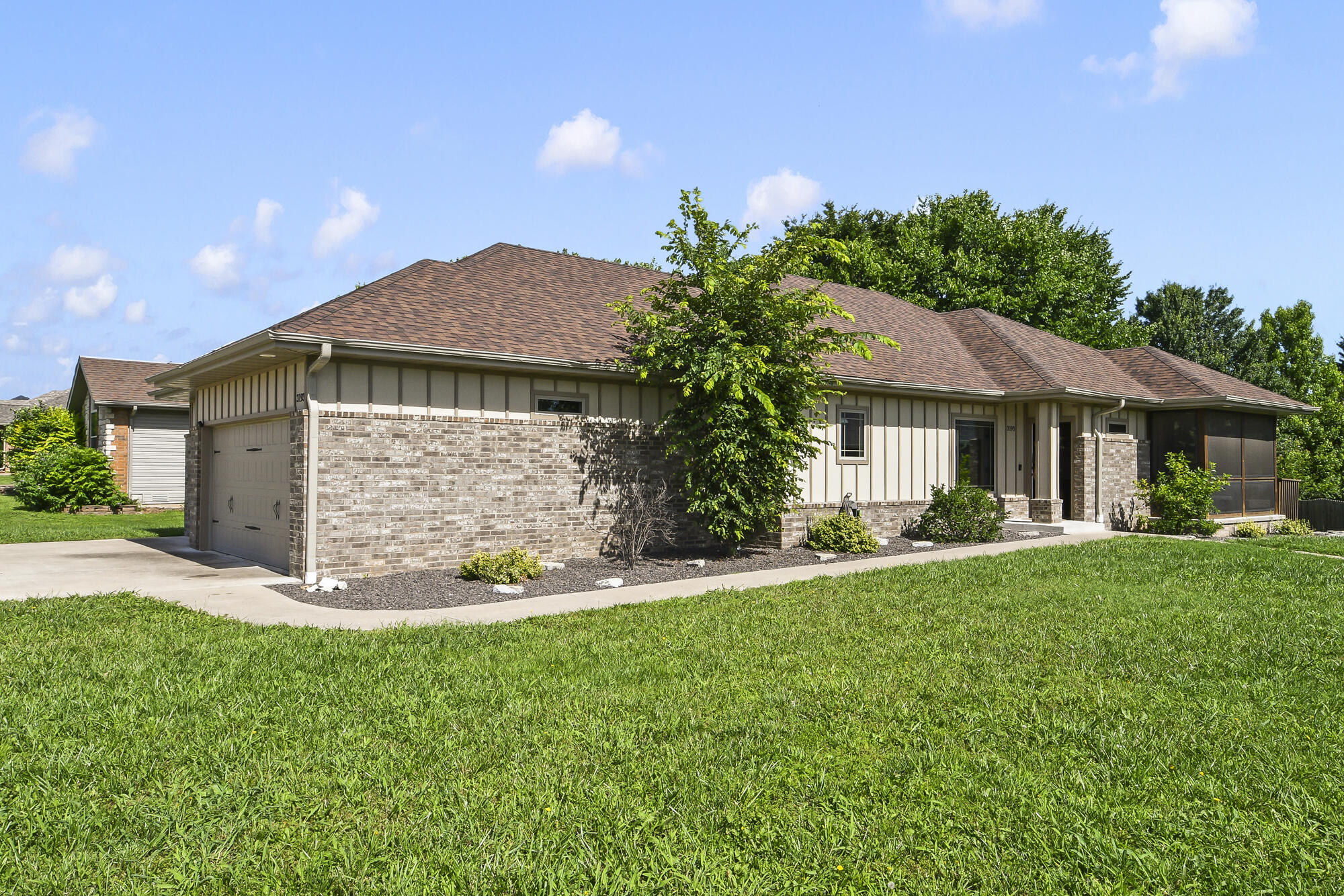 3193 W Grandview Street, Springfield MO 65803