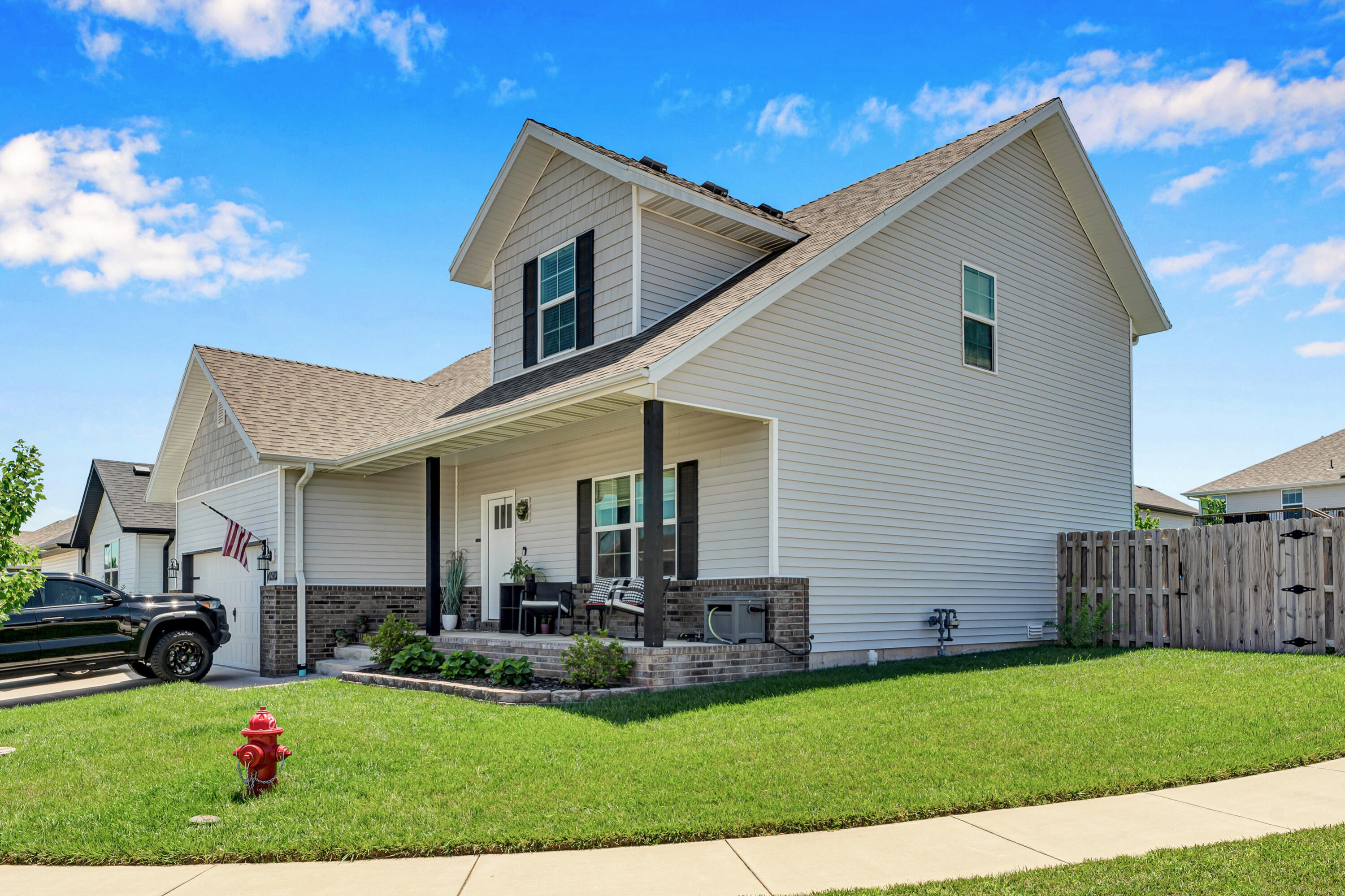 841 E Acacia Lane, Nixa MO 65714
