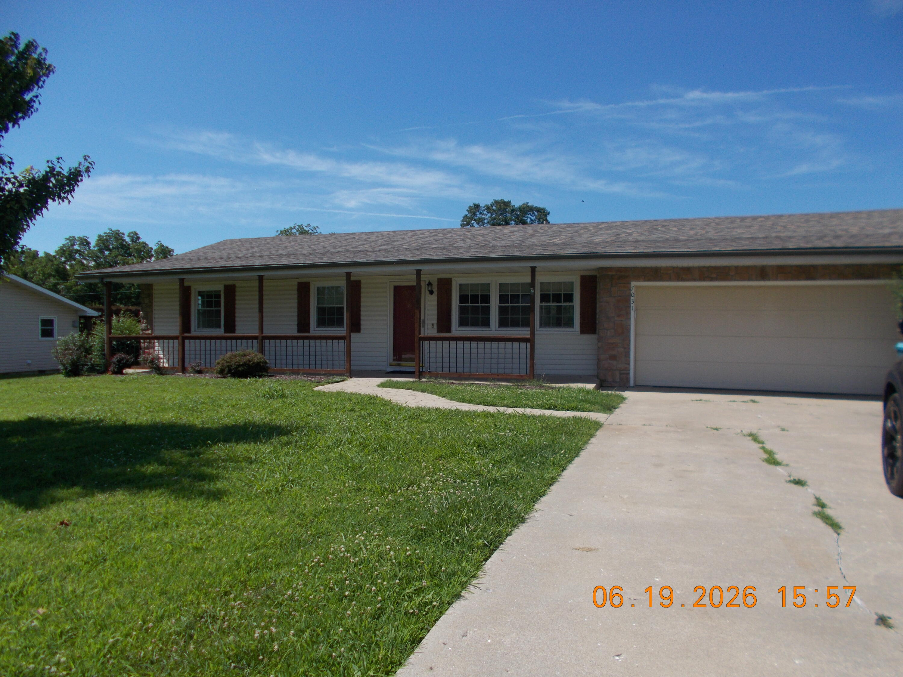 7031 W Lone Oak Street, Springfield MO 65803
