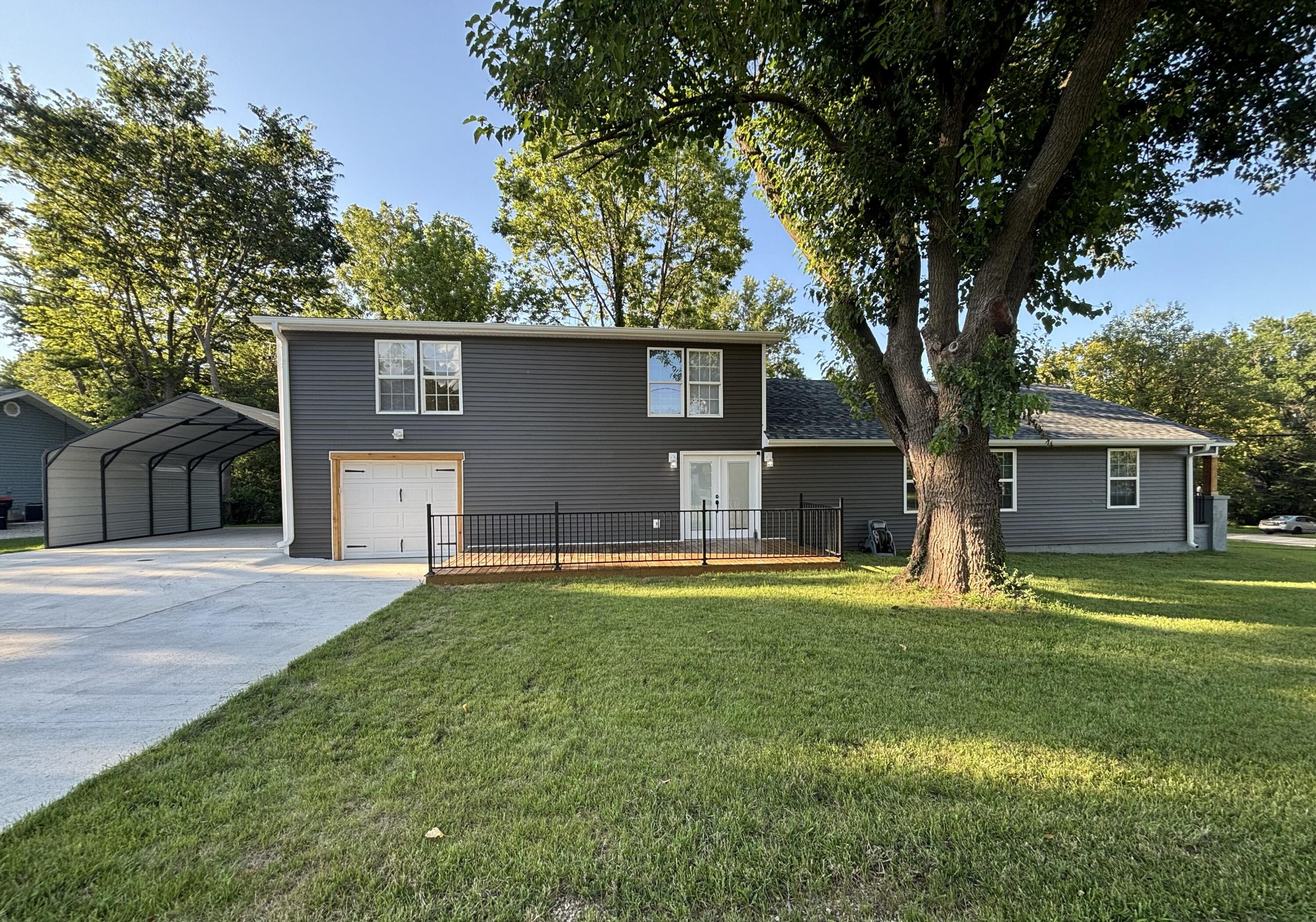 2805 N Grant Avenue, Springfield MO 65803