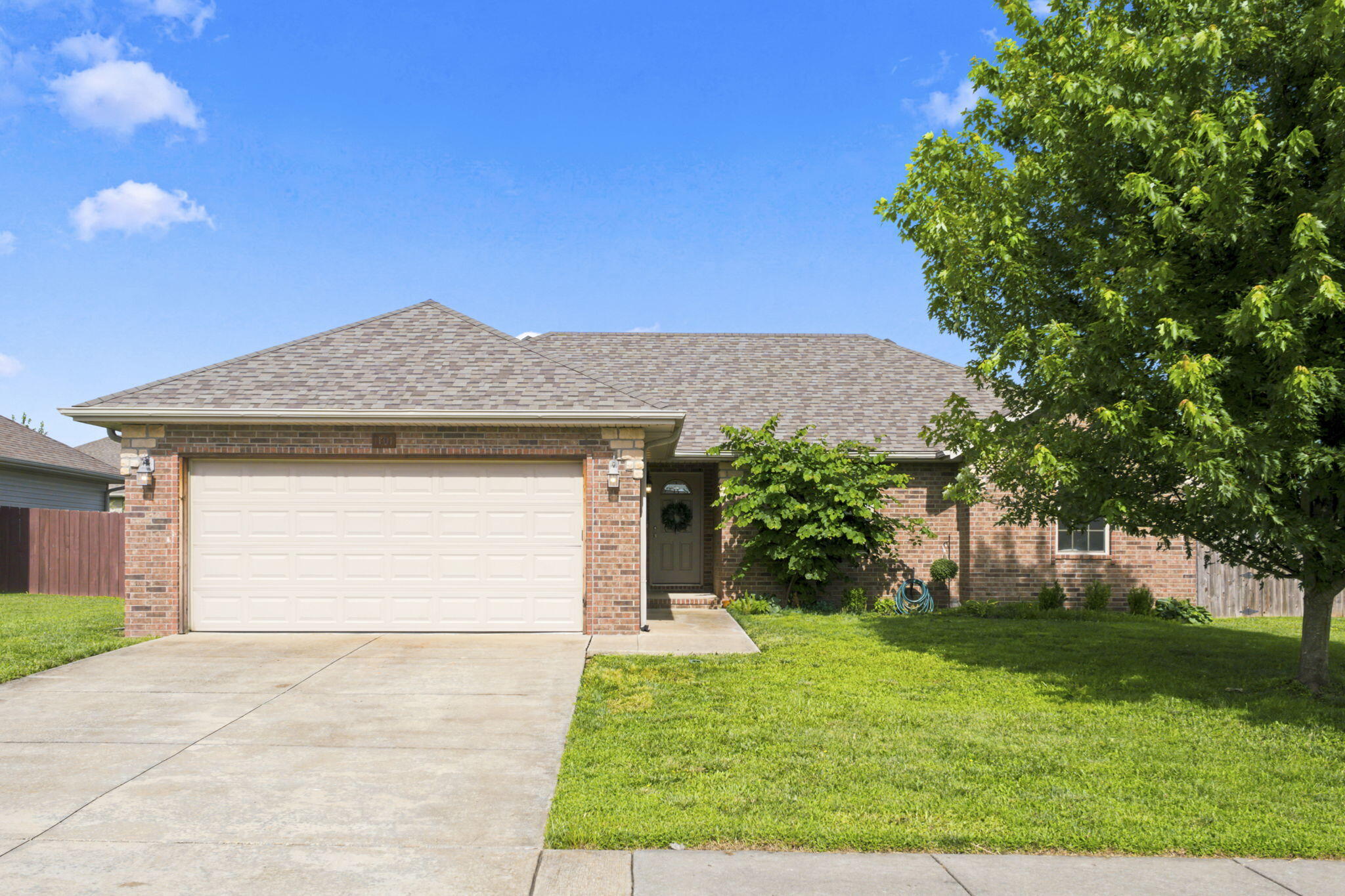 1101 S Venice Avenue, Republic MO 65738