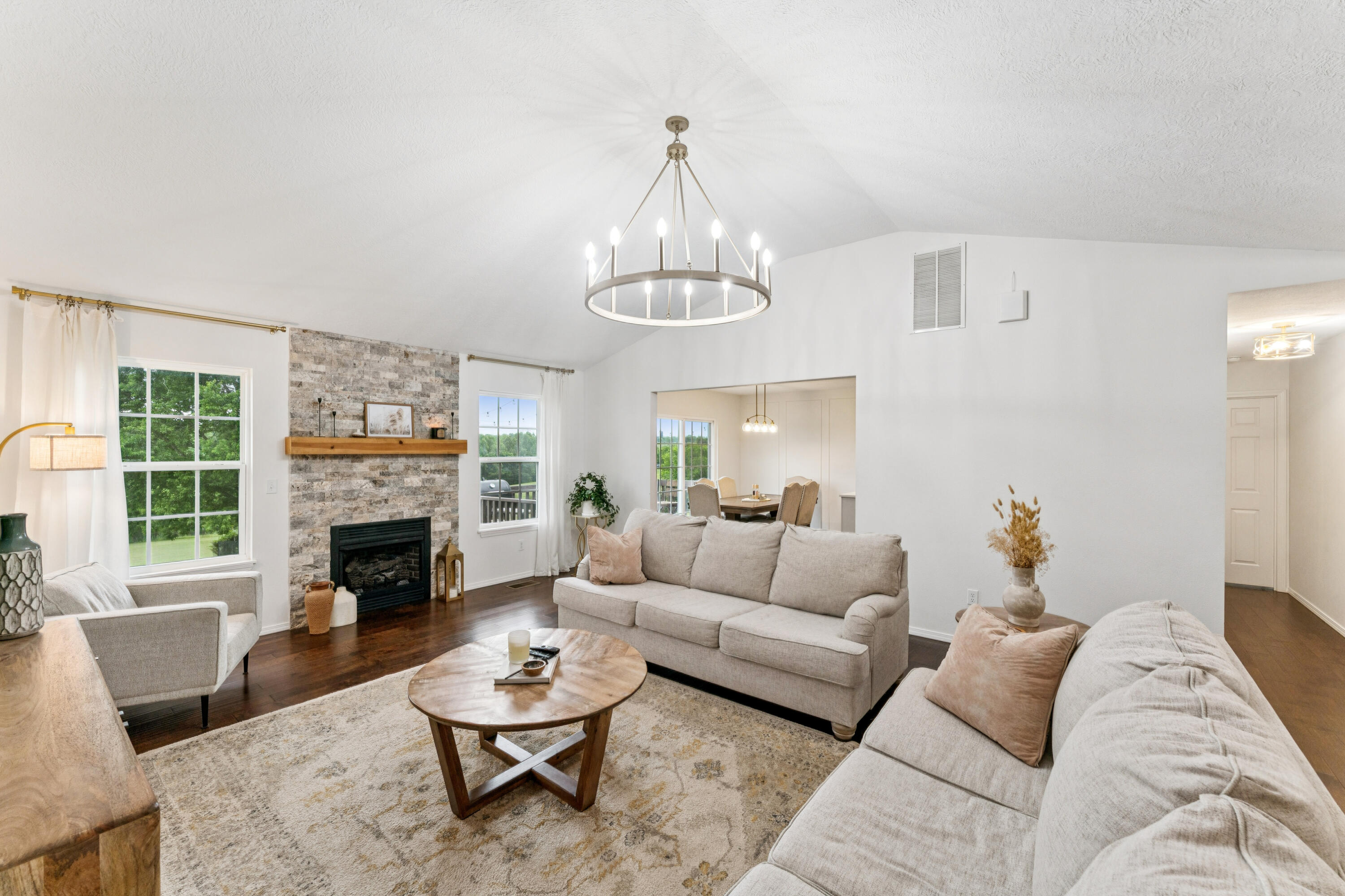 395 Bear Ridge, Highlandville MO 65669