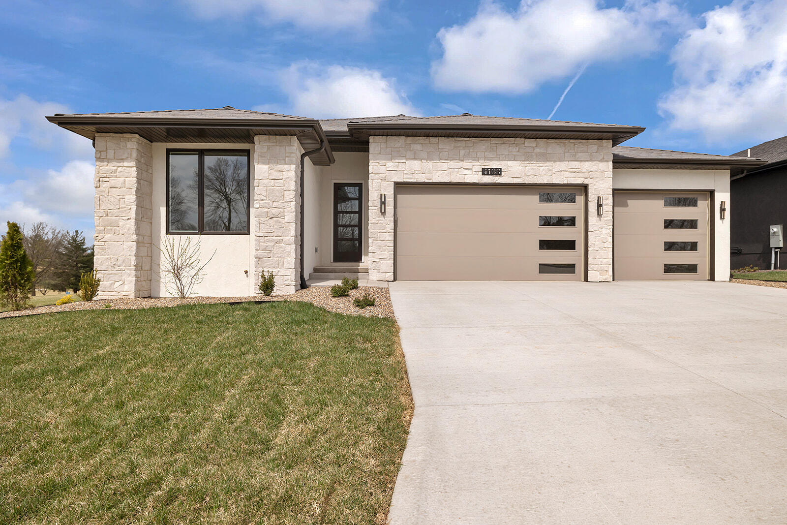 4133 E Vintage Point Drive, Rogersville MO 65742