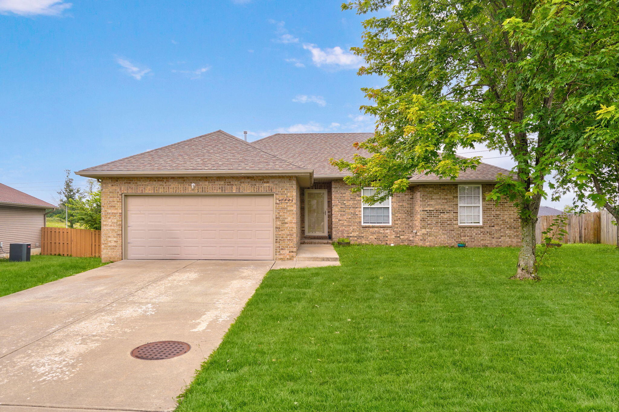 772 S Hackberry Avenue, Nixa MO 65714