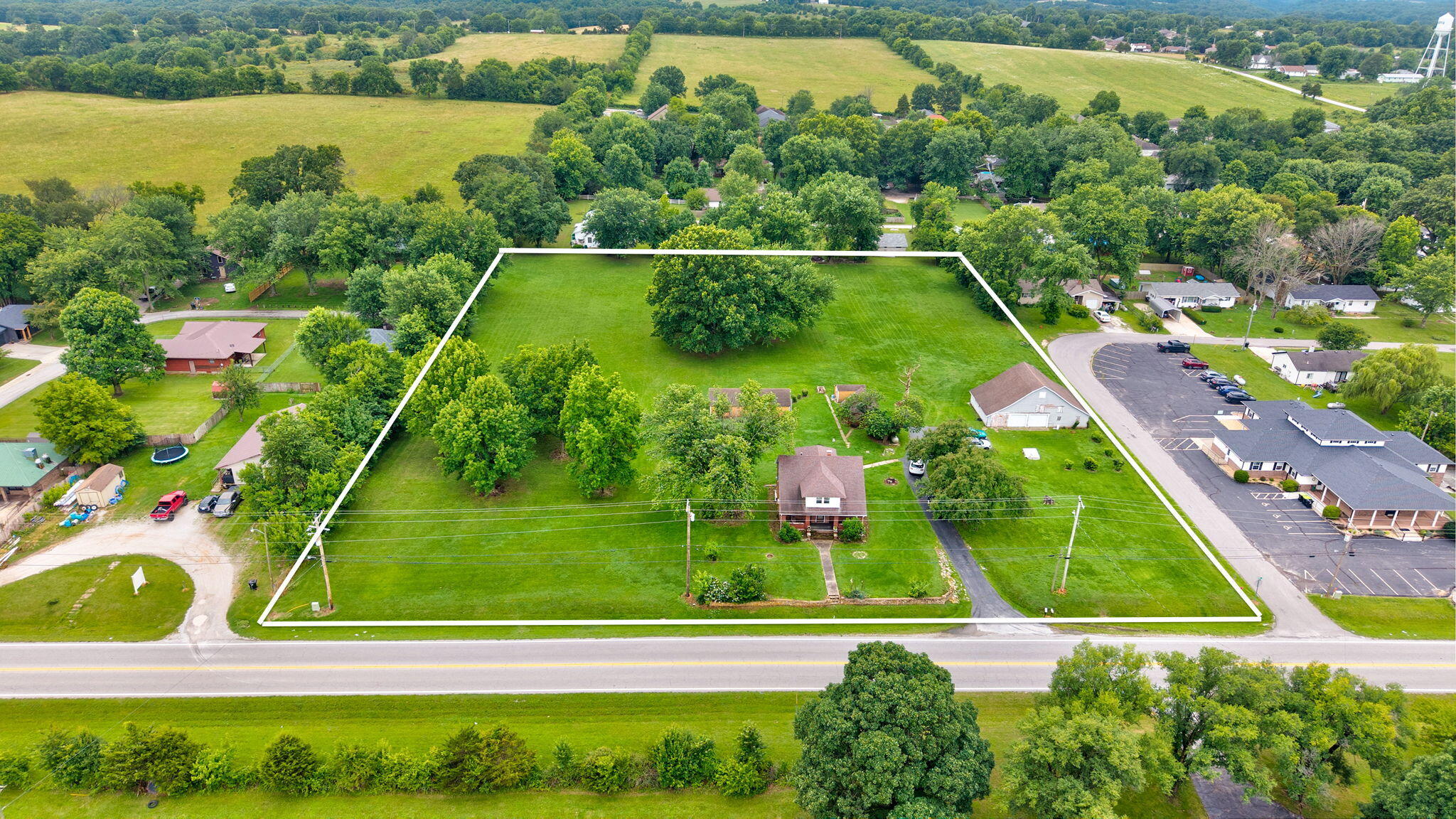 7810 State Highway 14, Sparta MO 65753