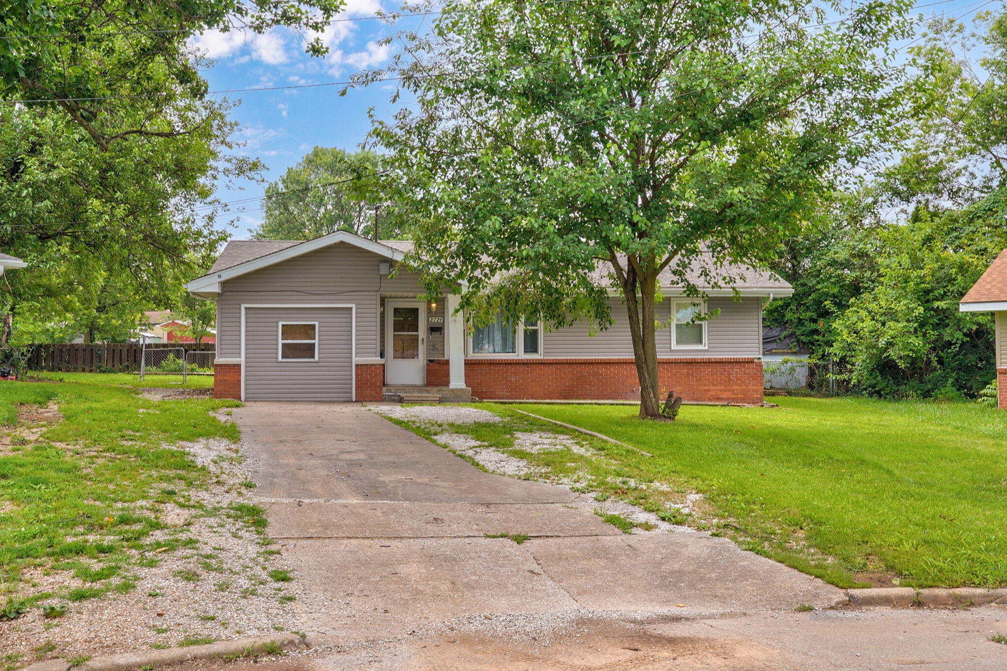 2724 N Franklin Avenue, Springfield MO 65803