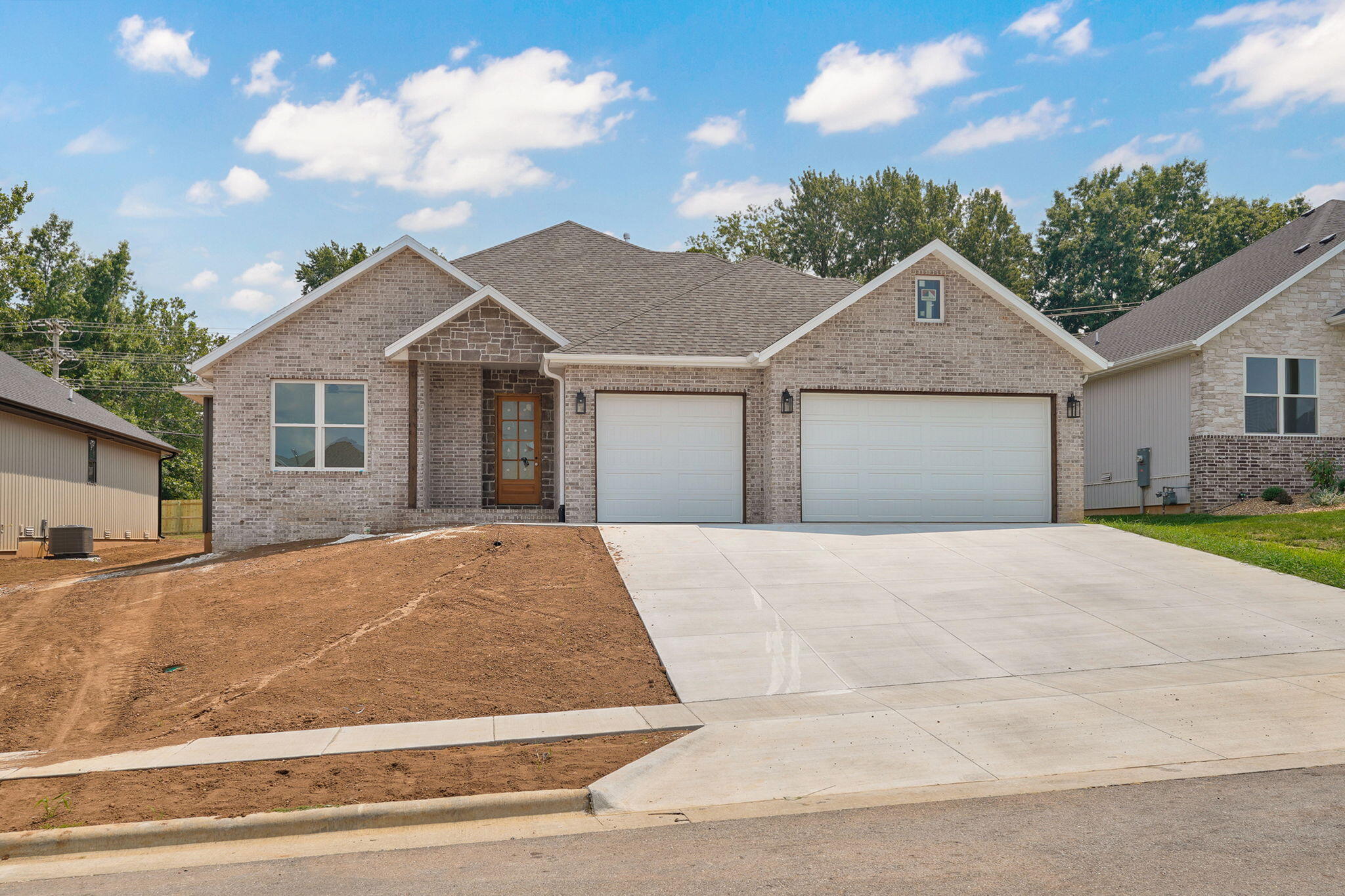 2950 W Marty Street, Springfield MO 65810