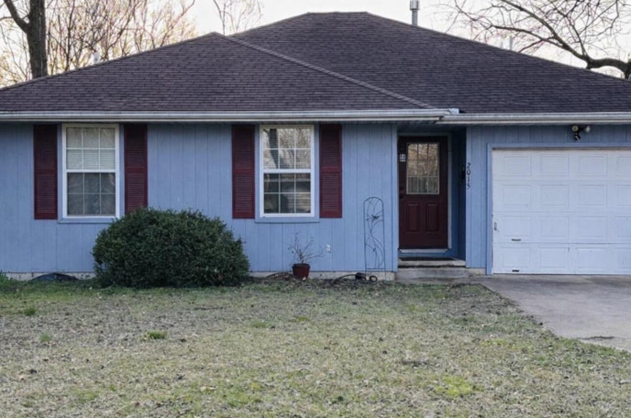 2015 N Benton Avenue, Springfield MO 65803