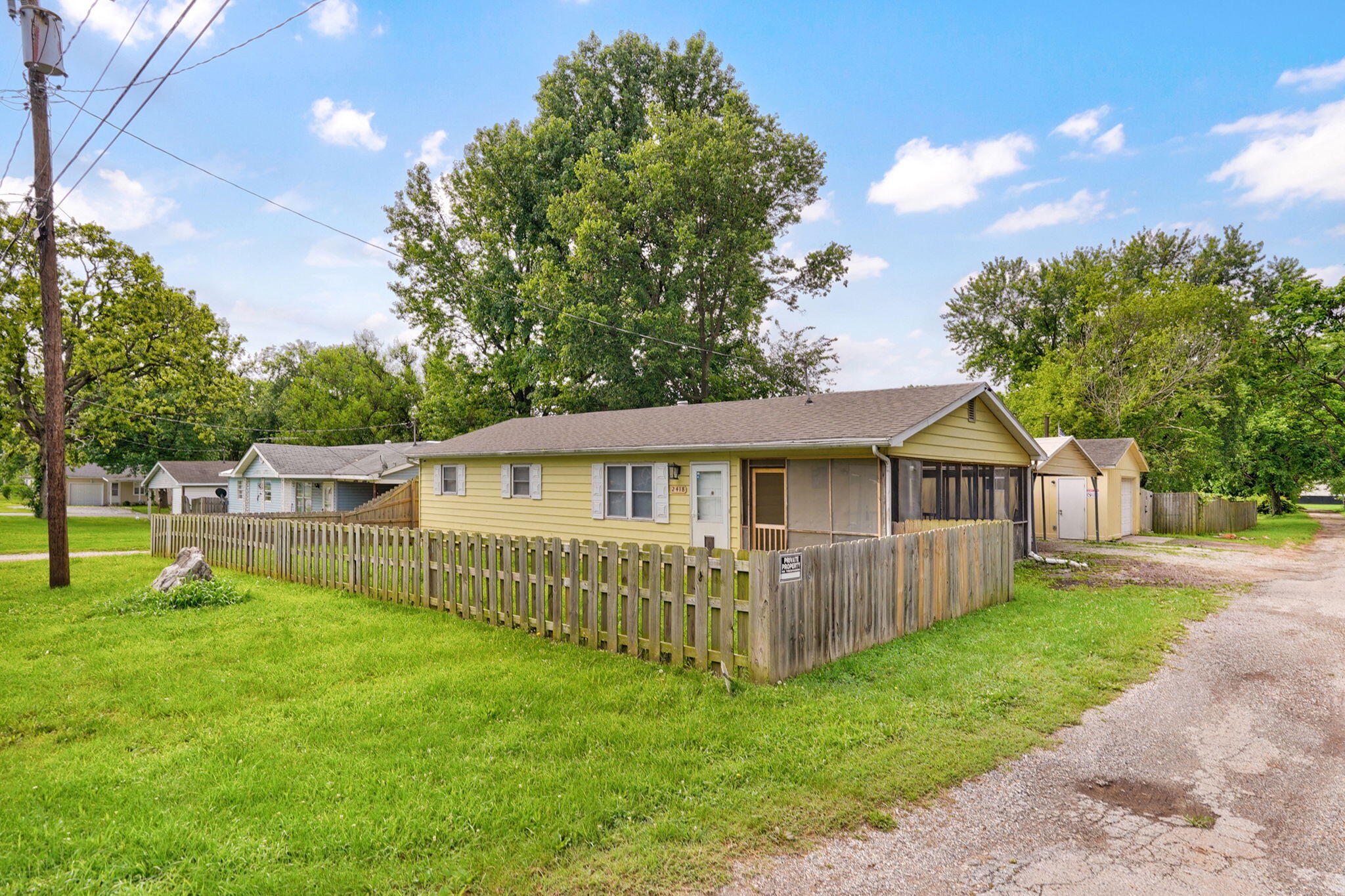 2418 W Lynn Street, Springfield MO 65802