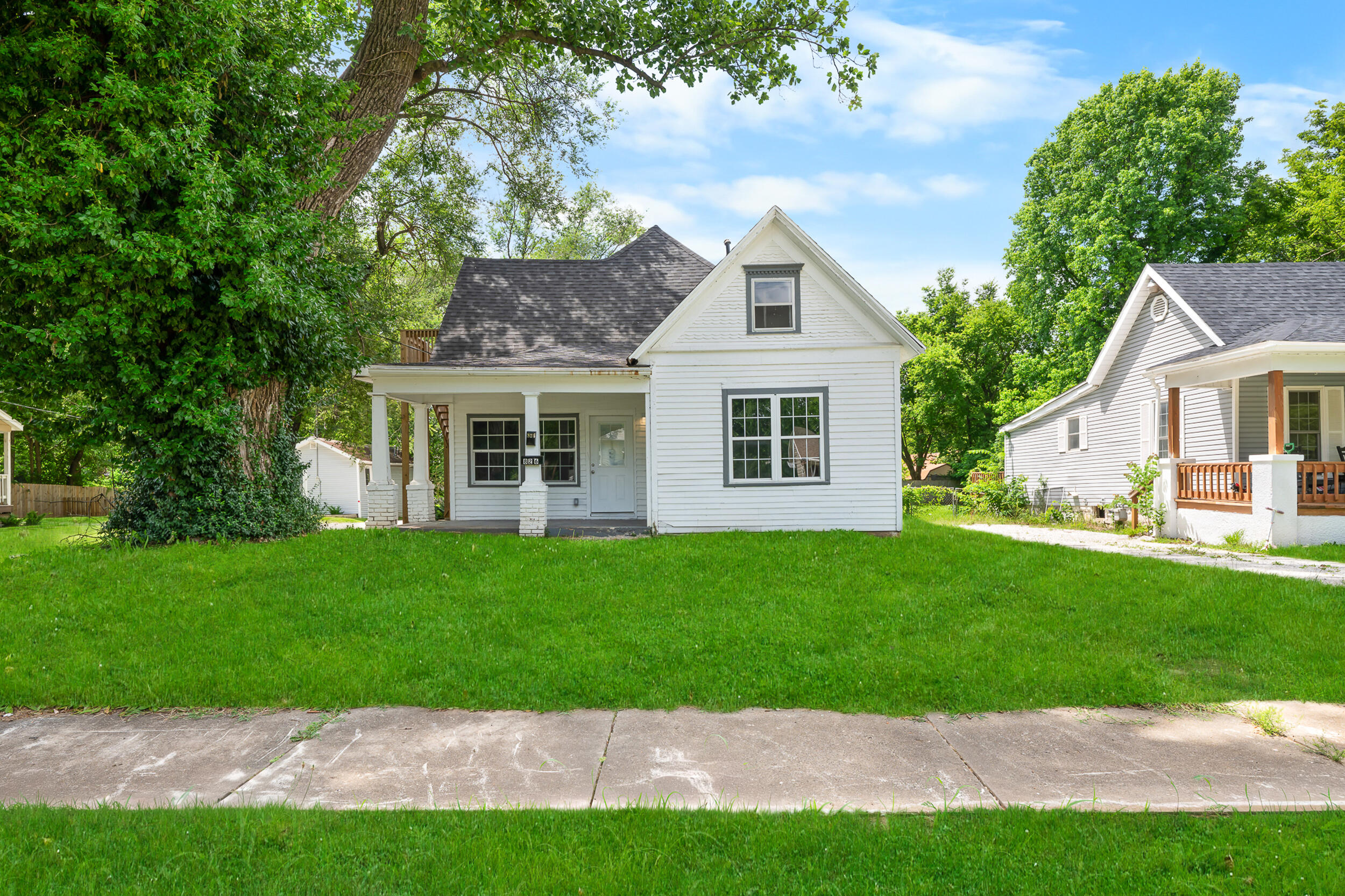 824 W Elm Street, Springfield MO 65806