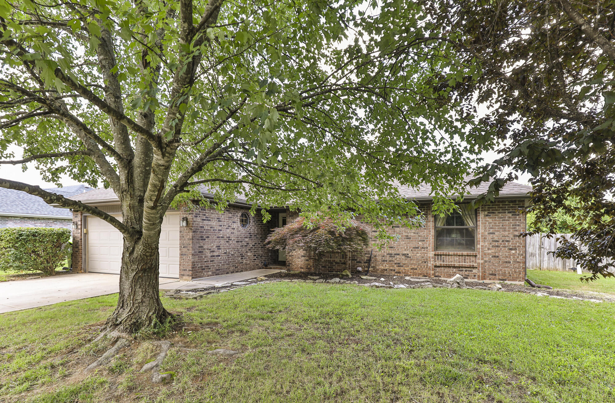 5435 S Jefferson Avenue, Springfield MO 65810