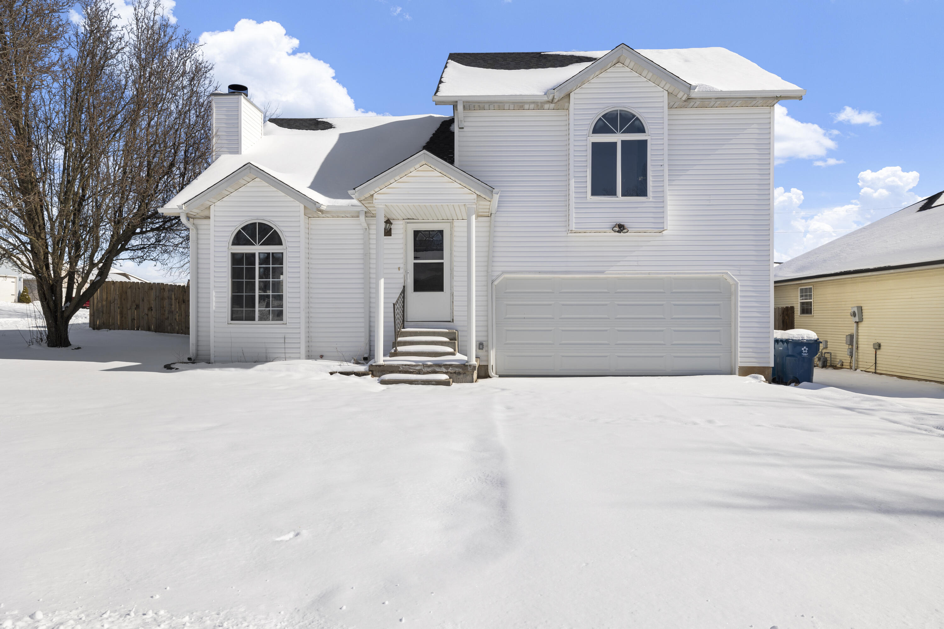 826 S Hickory Lane, Nixa MO 65714