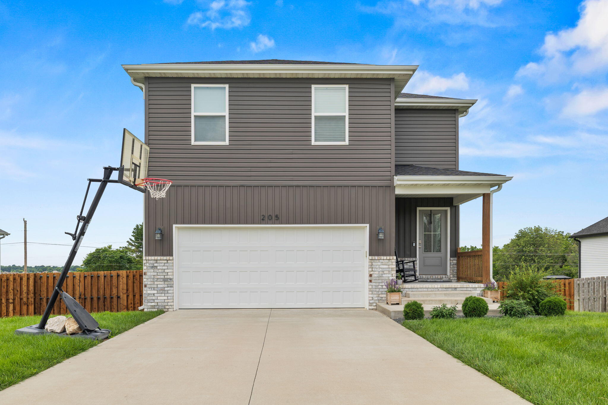 205 Great Plains Street, Nixa MO 65714