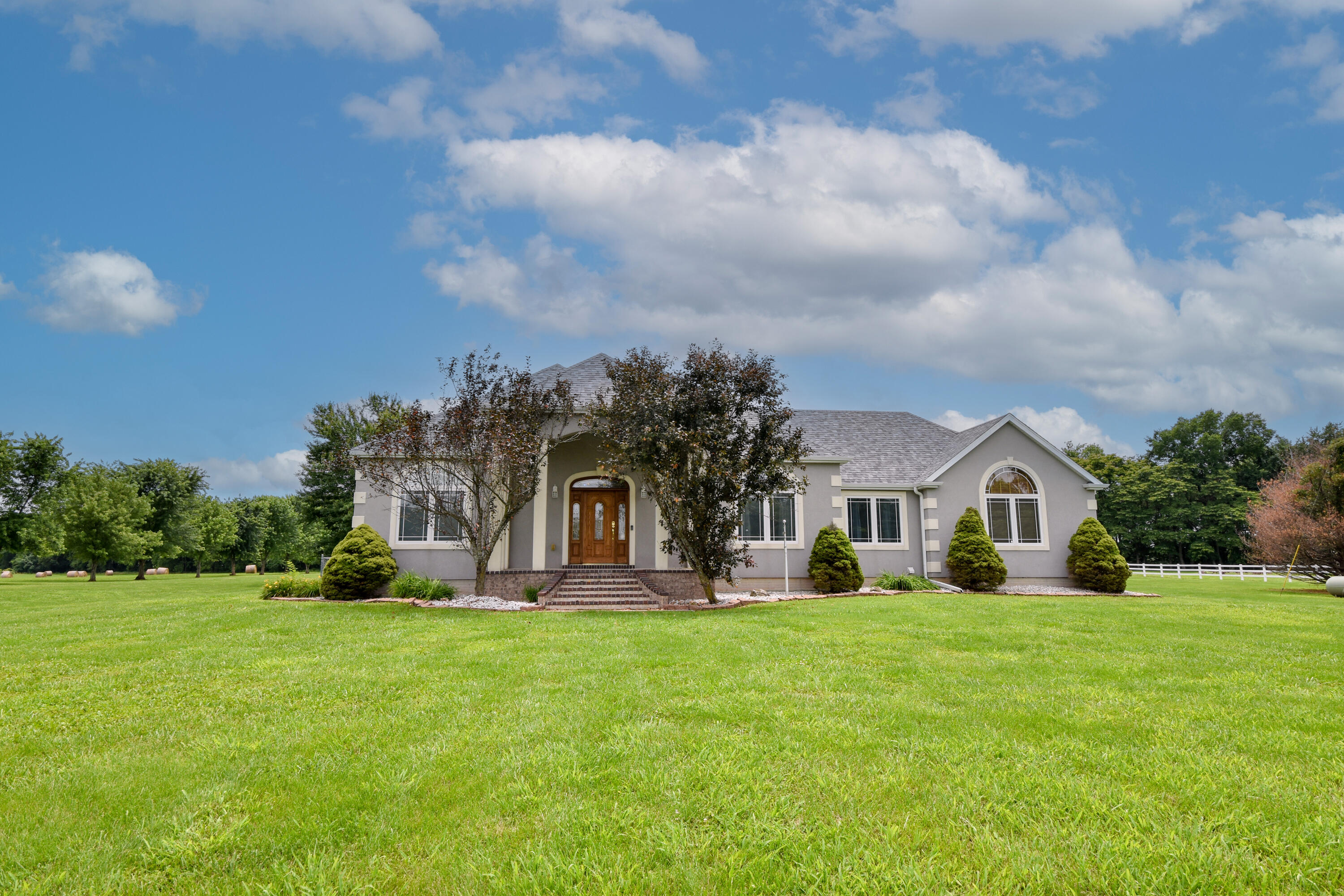 8626 W Farm Road 64, Willard MO 65781