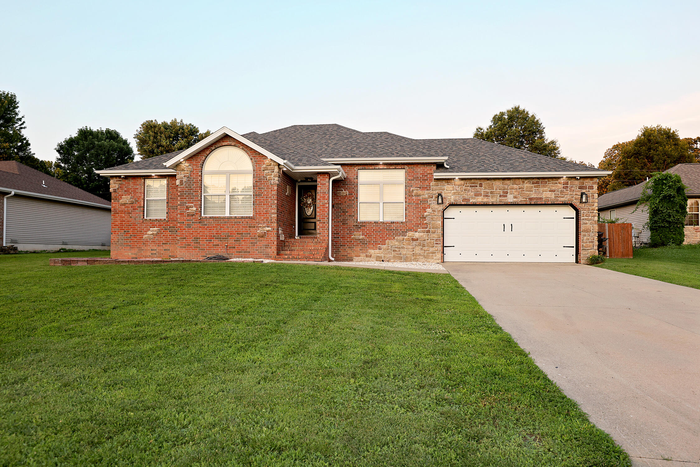 1520 Spring Hills Street, Marshfield MO 65706