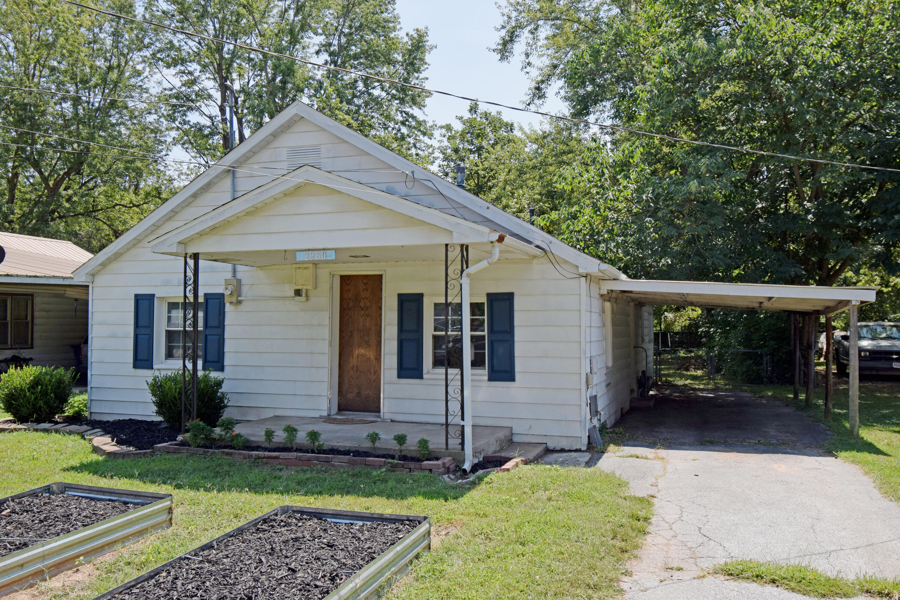 2960 W Latoka Street, Springfield MO 65807