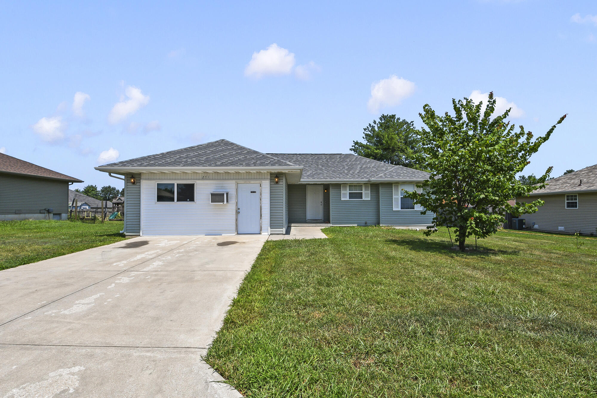 271 Maplewood Drive, Highlandville MO 65669