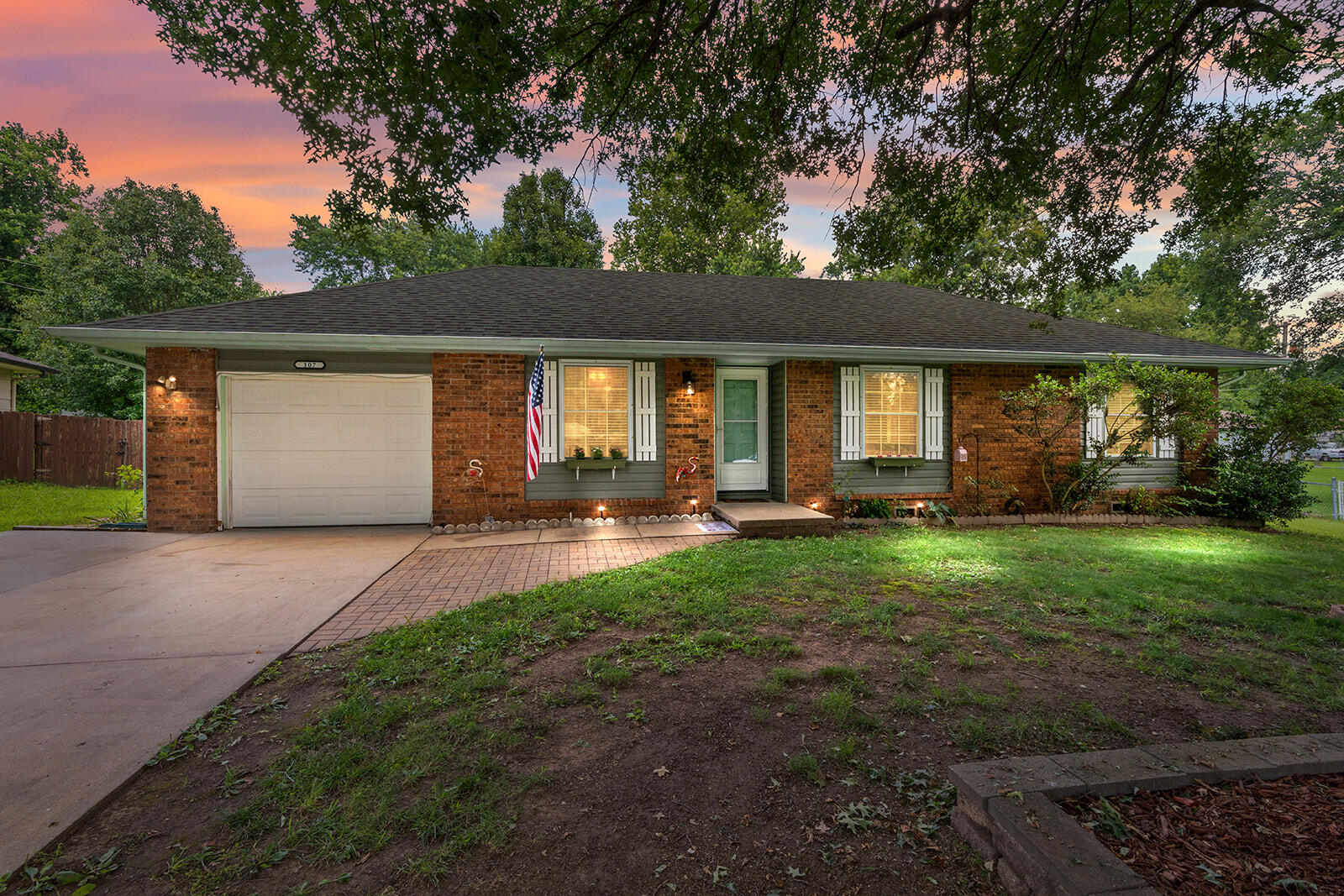107 N Drenda Avenue, Republic MO 65738