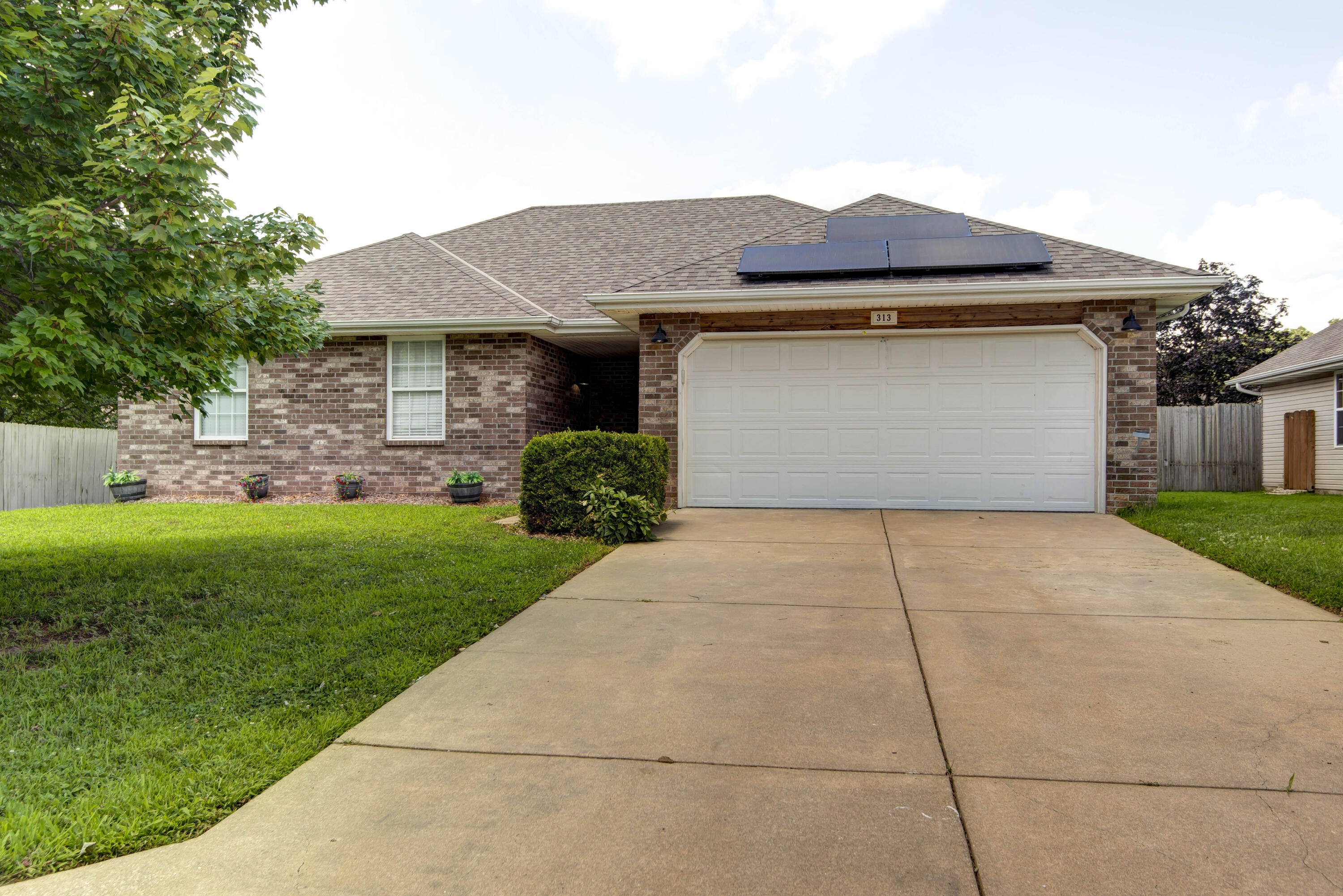313 N Richards Castle Drive, Nixa MO 65714