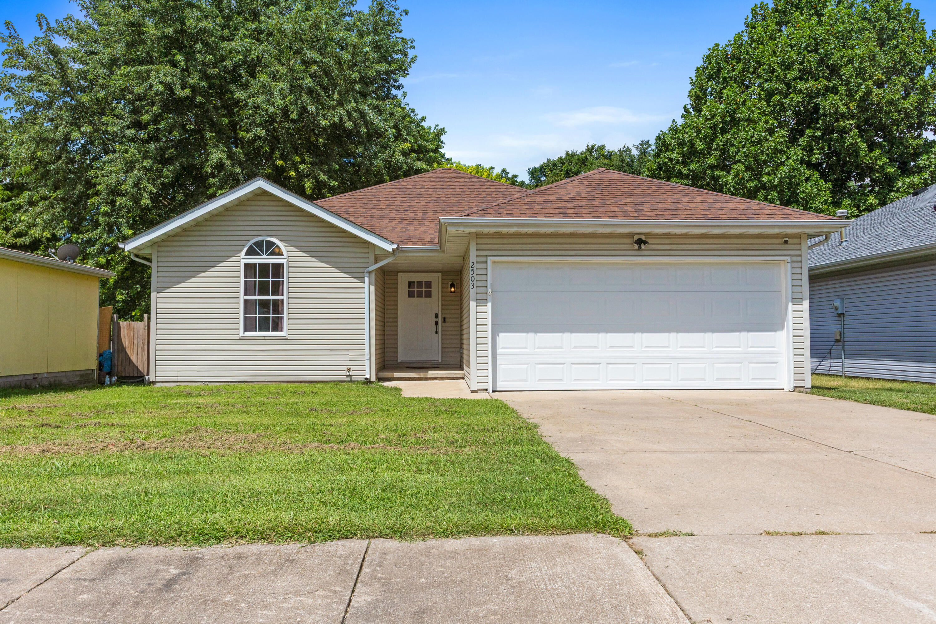 2503 N Rogers Avenue, Springfield MO 65803