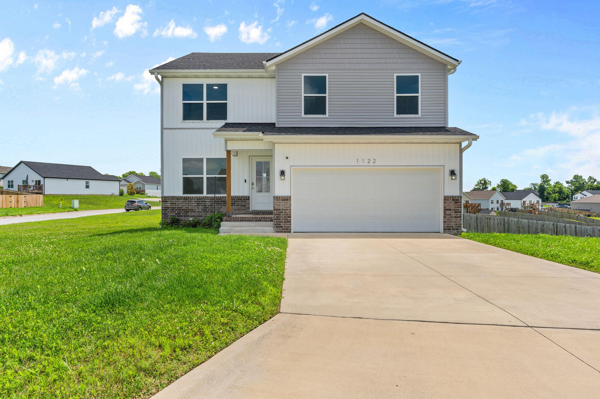 1122 E Lakota Street, Nixa MO 65714