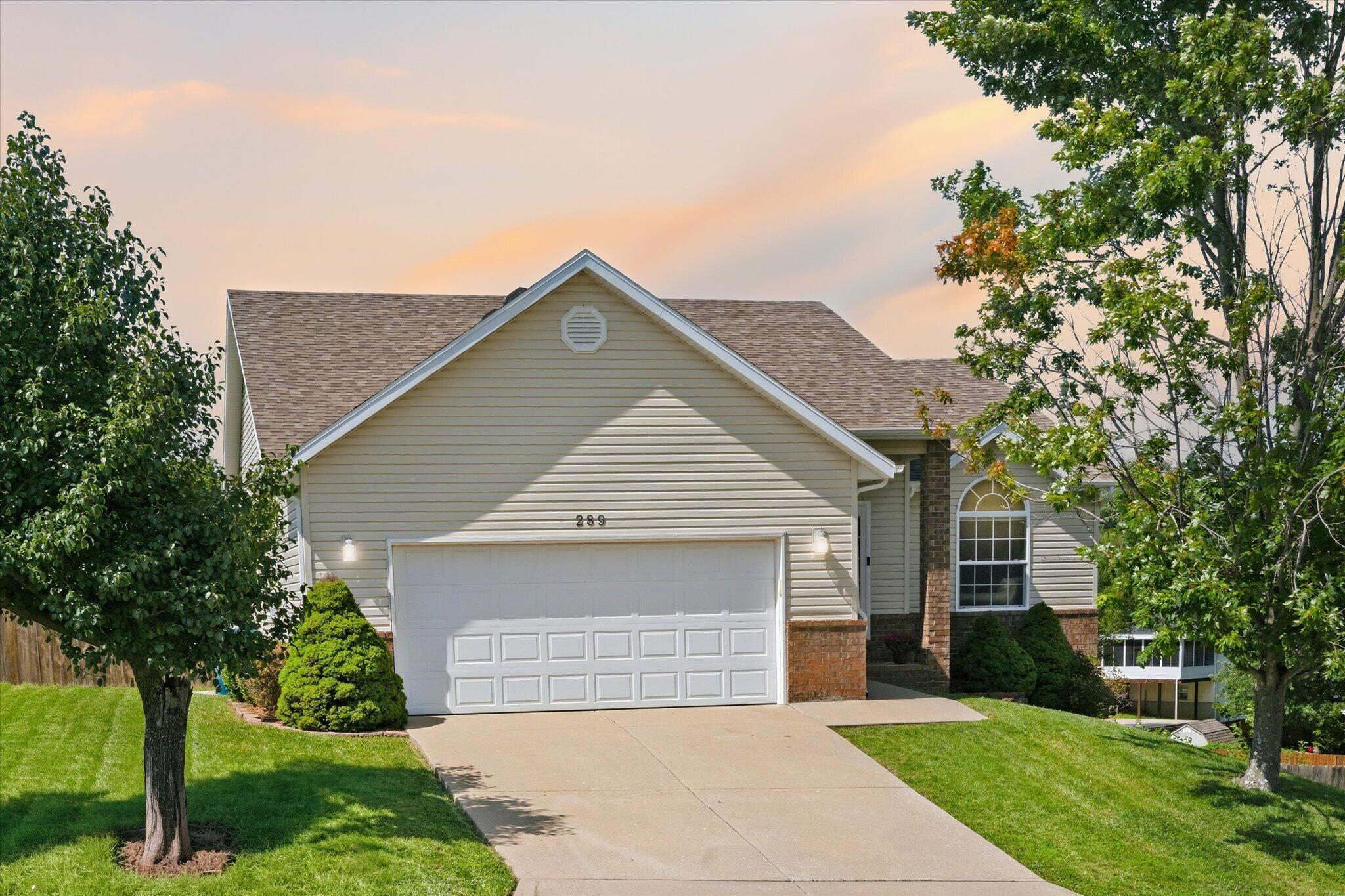 289 W Canyon Court, Nixa MO 65714