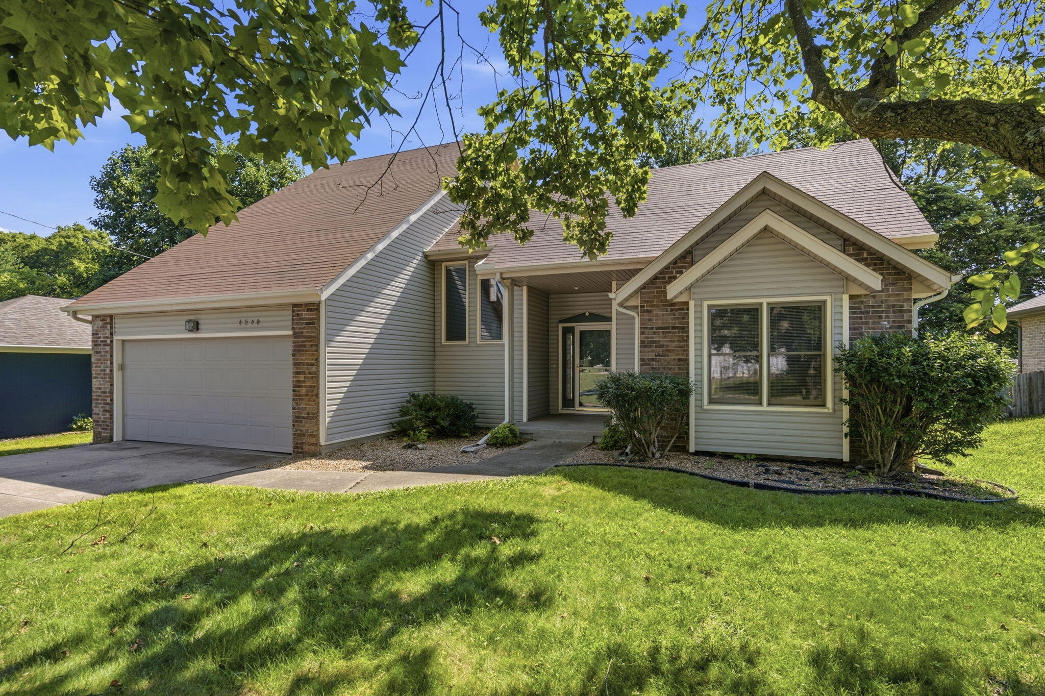 4540 S Sycamore Avenue, Springfield MO 65810