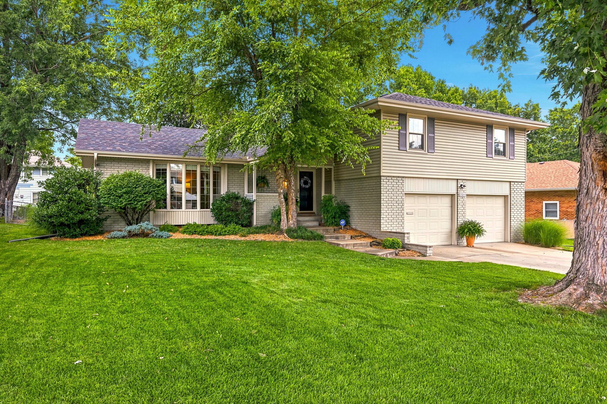 2311 E Raynell Street, Springfield MO 65804