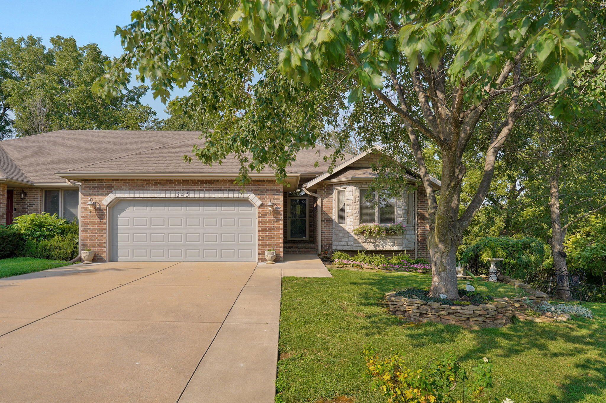 345 E Lafayette Street, Springfield MO 65810