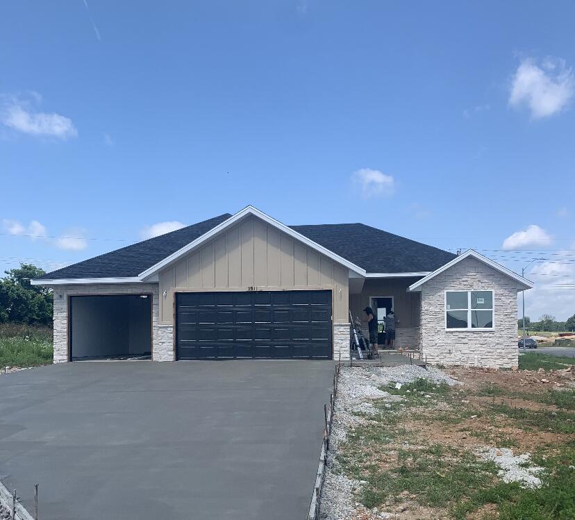 991 S Foxboro Court, Nixa MO 65714