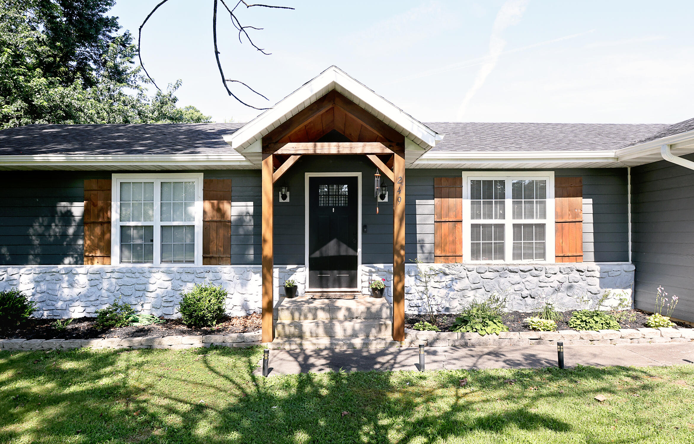 249 Pine Ridge Street, Marshfield MO 65706