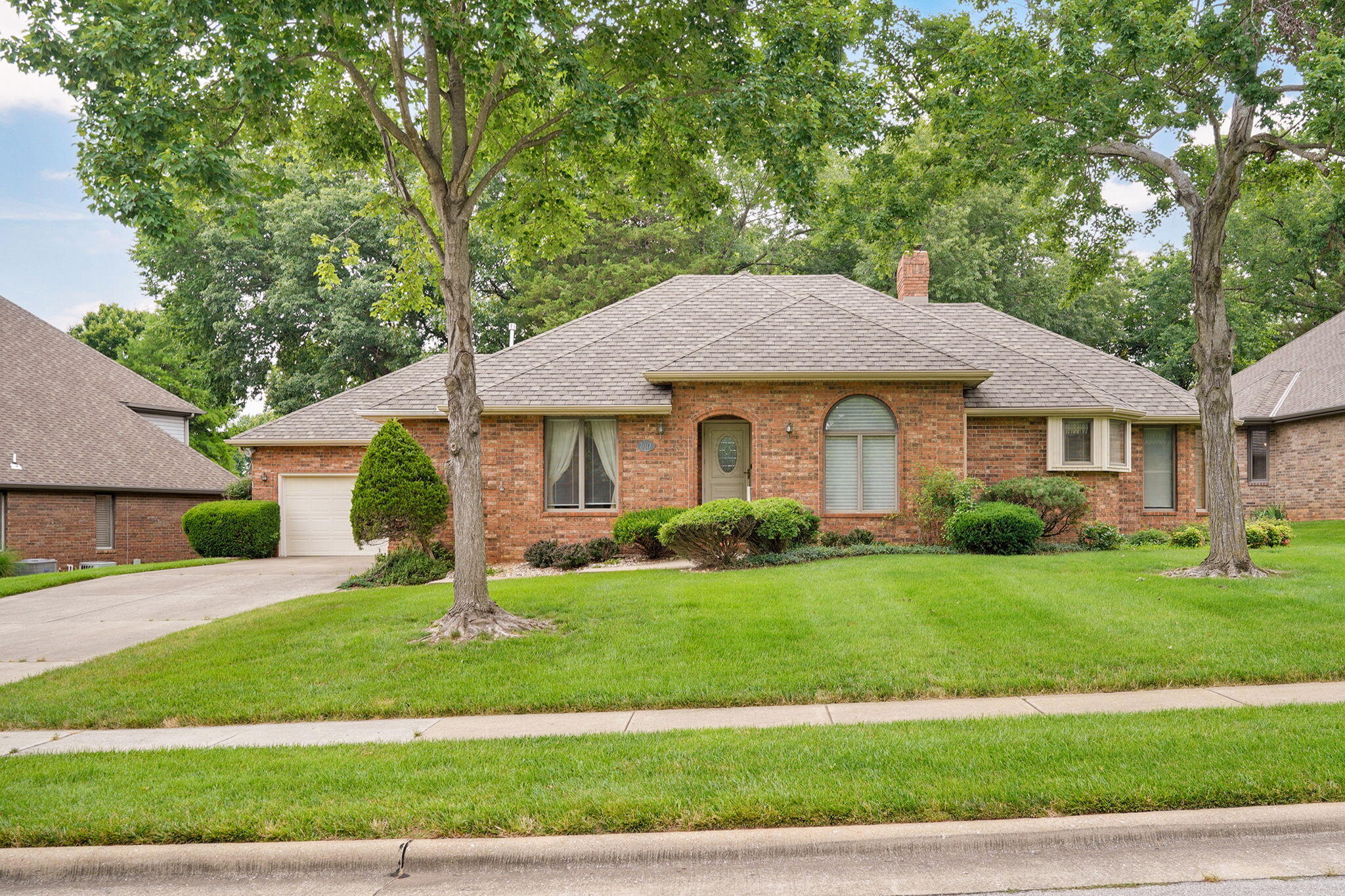 2017 E Richmond Street, Springfield MO 65804