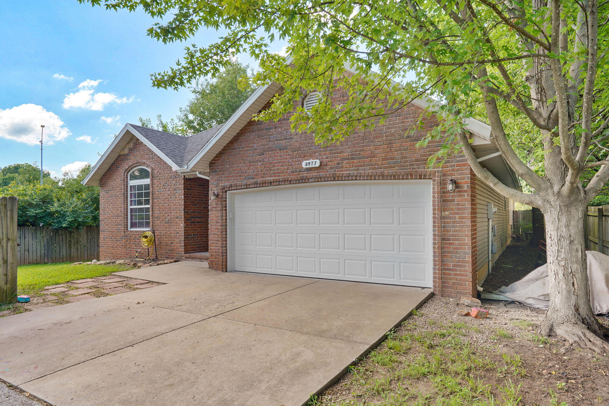 3977 W Beechwood Street, Springfield MO 65807