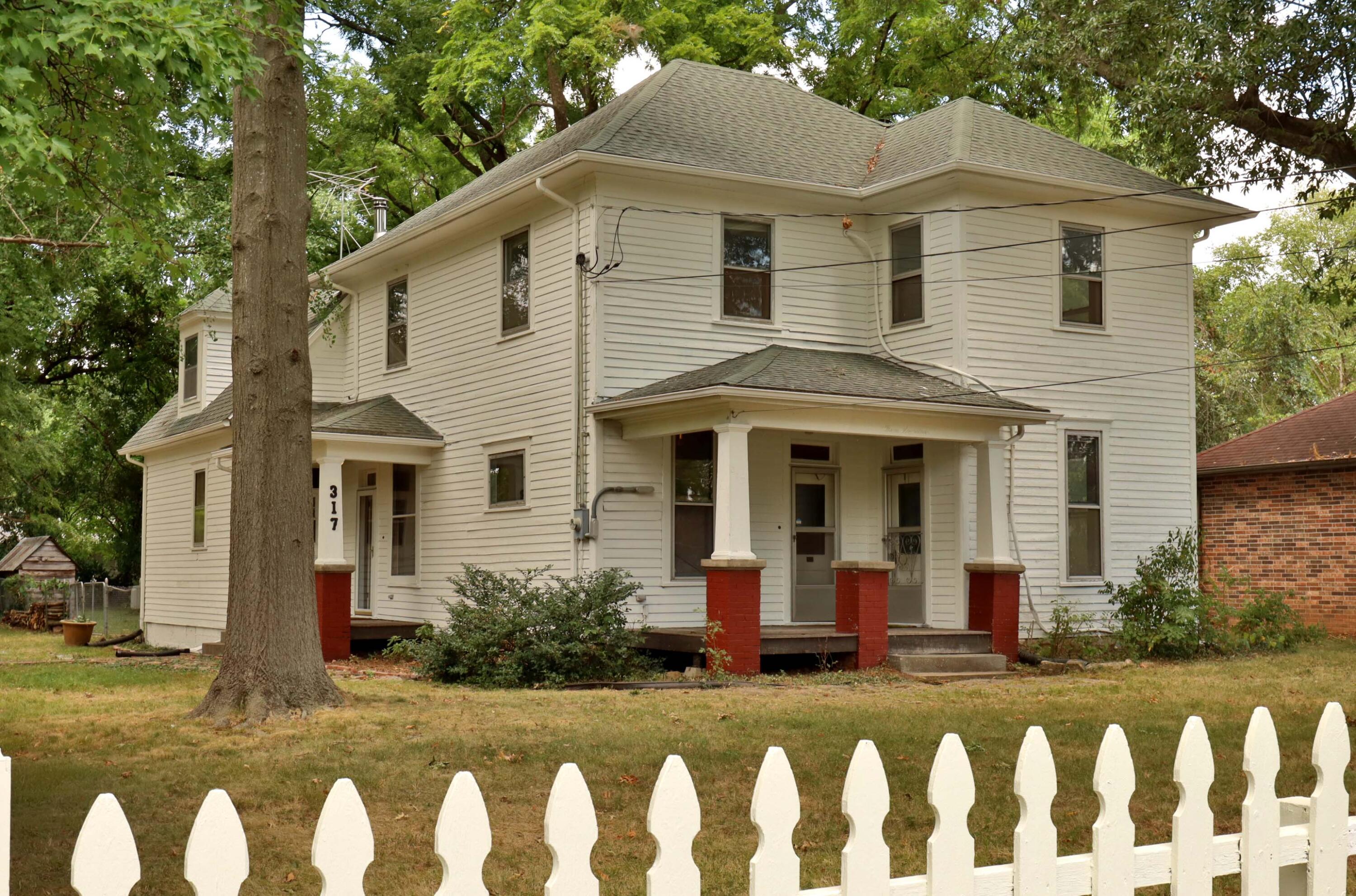 317 E Glenwood Street, Springfield MO 65807