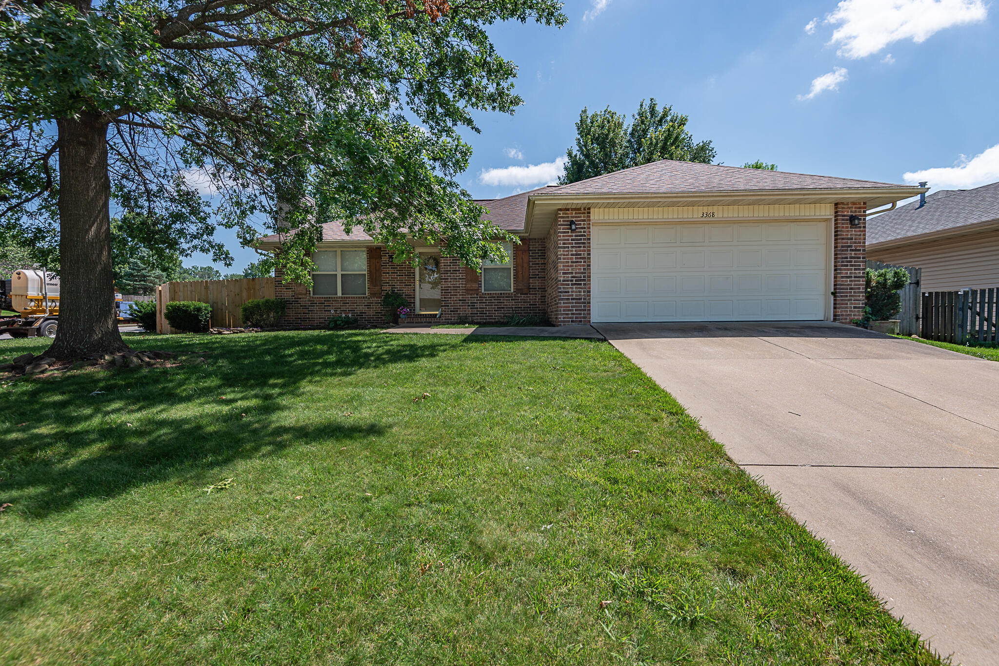 3368 W Deerfield Street, Springfield MO 65807