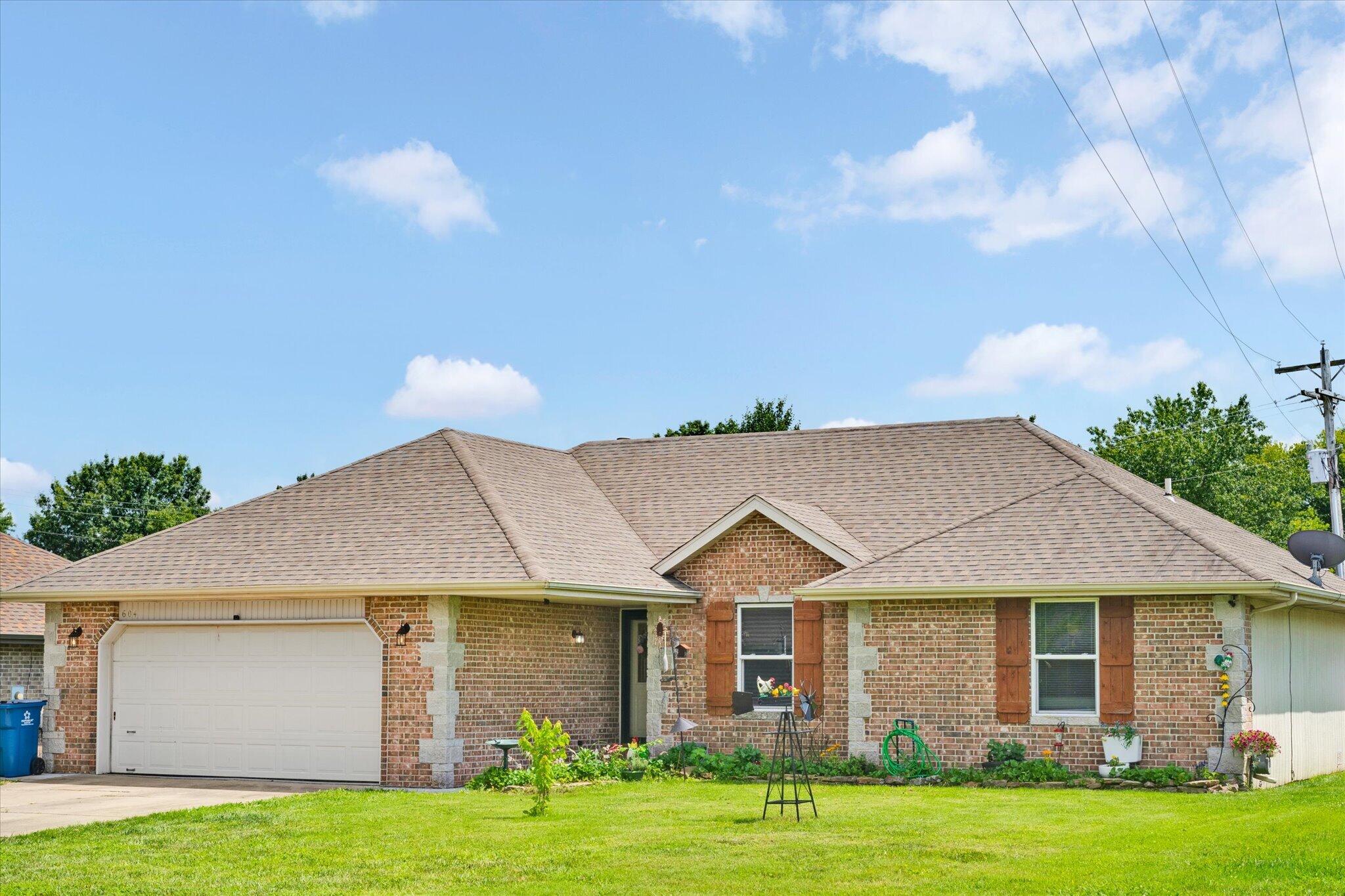 604 E Southeast Hills Court, Nixa MO 65714
